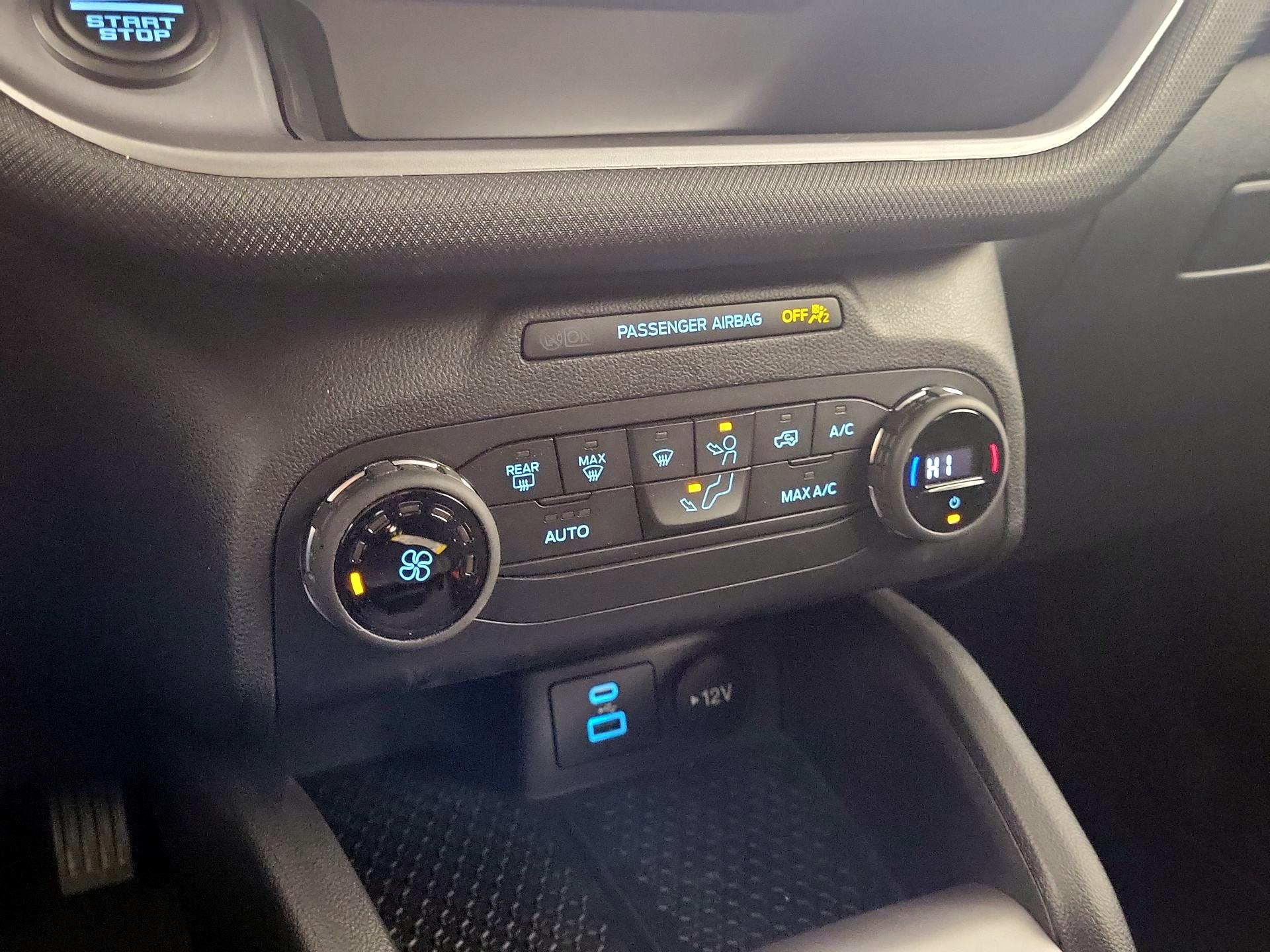 Thumbnail: 2021 Ford Bronco Sport - 14