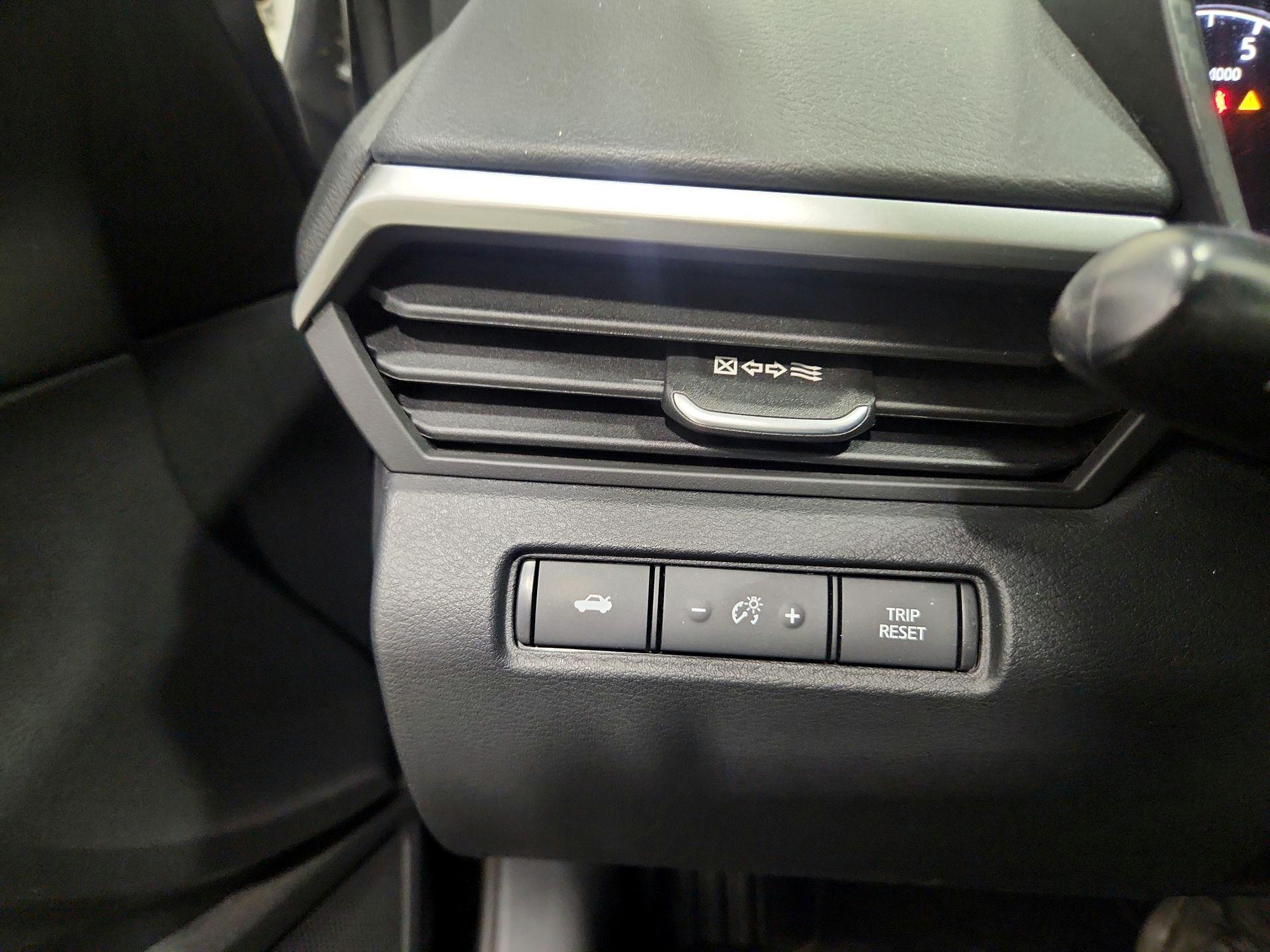 Thumbnail: 2022 Nissan Altima - 13