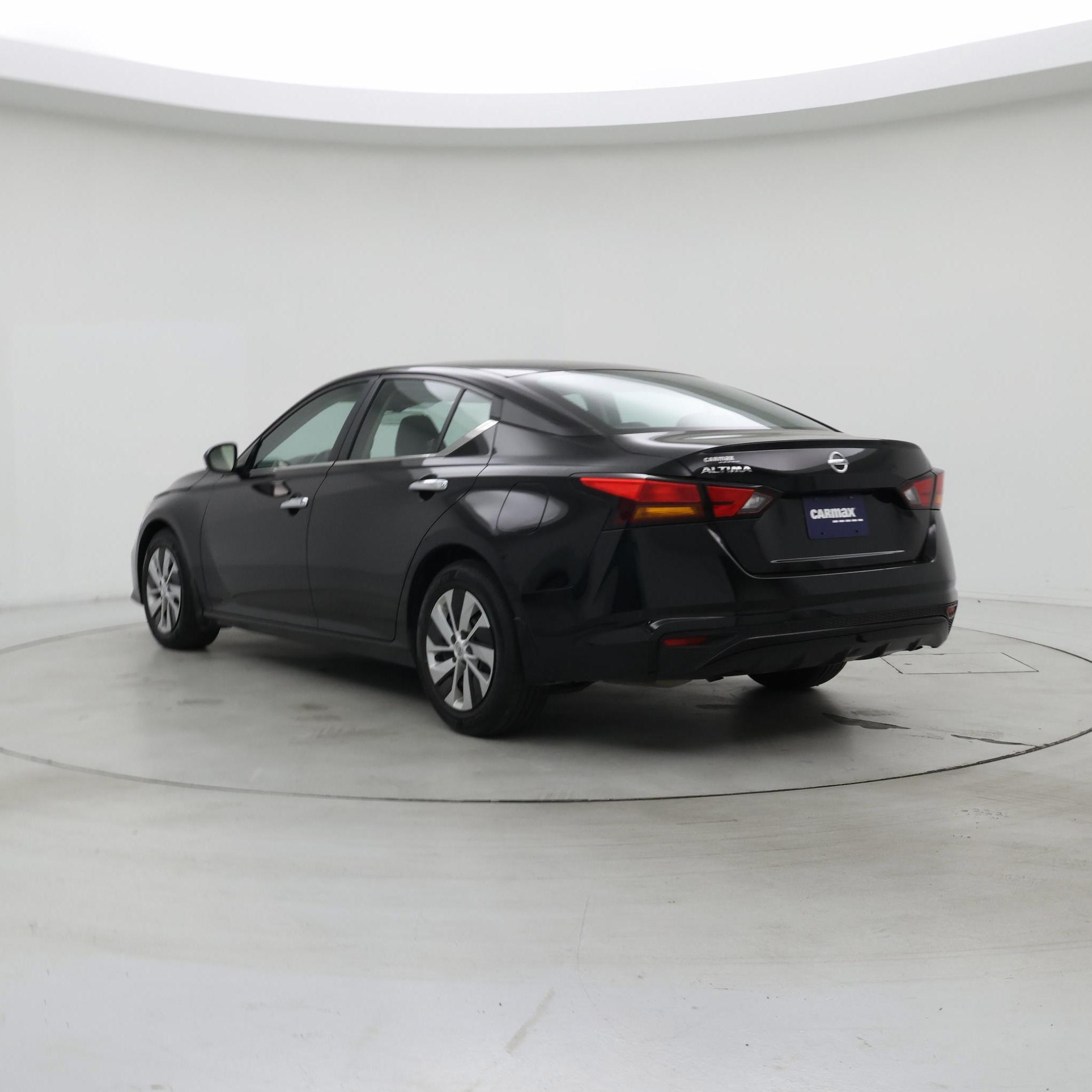 Thumbnail: 2022 Nissan Altima - 2