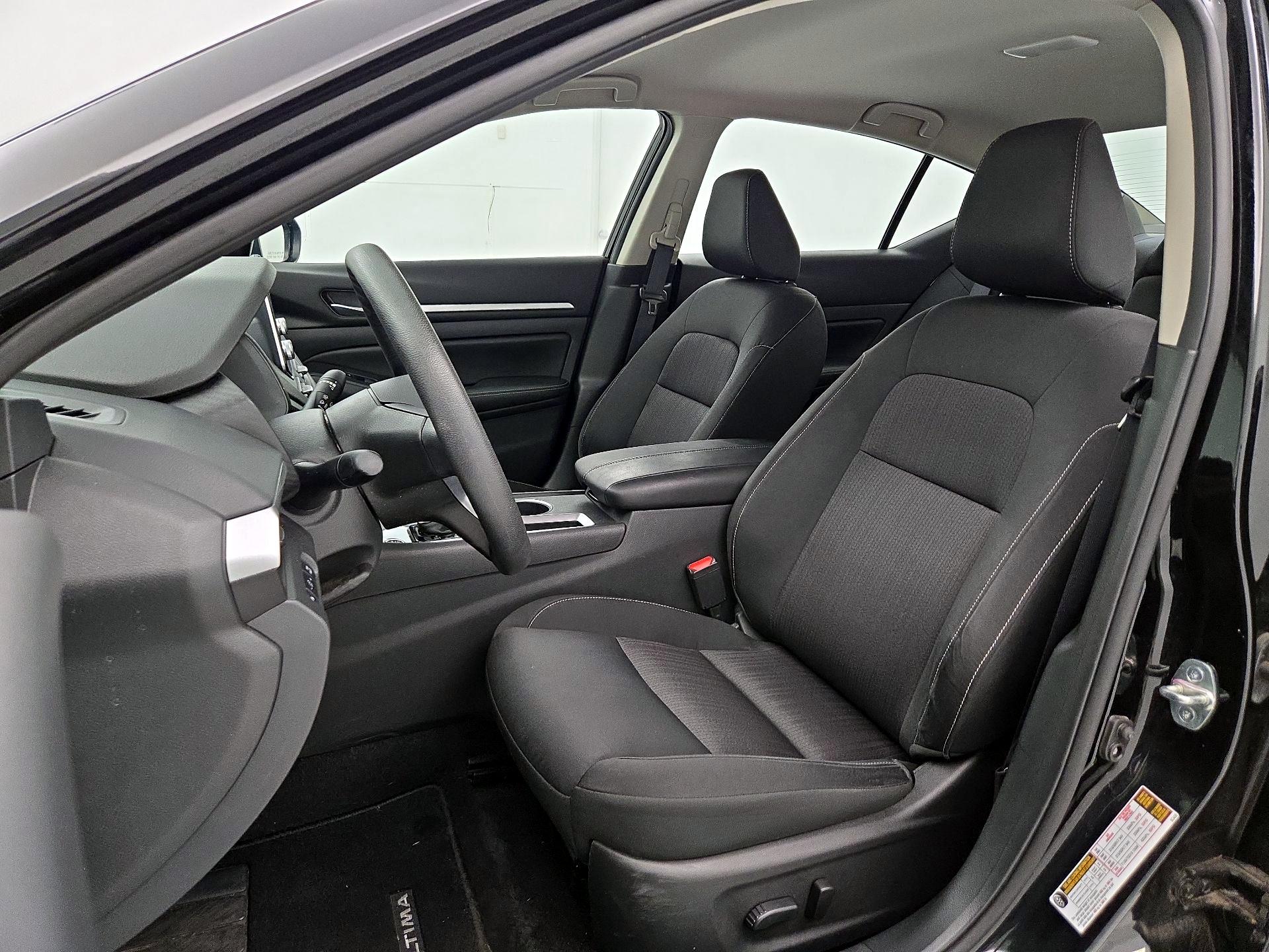 Thumbnail: 2022 Nissan Altima - 11