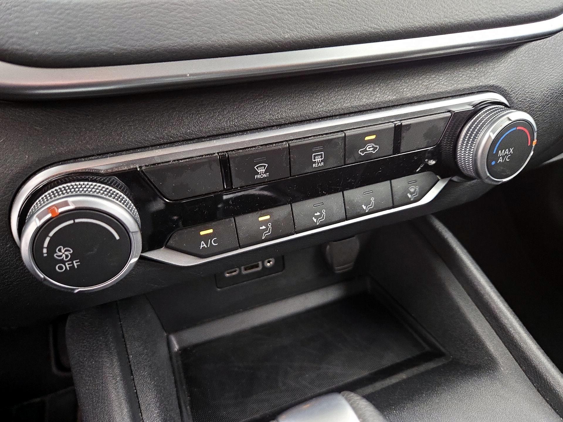 Thumbnail: 2022 Nissan Altima - 16