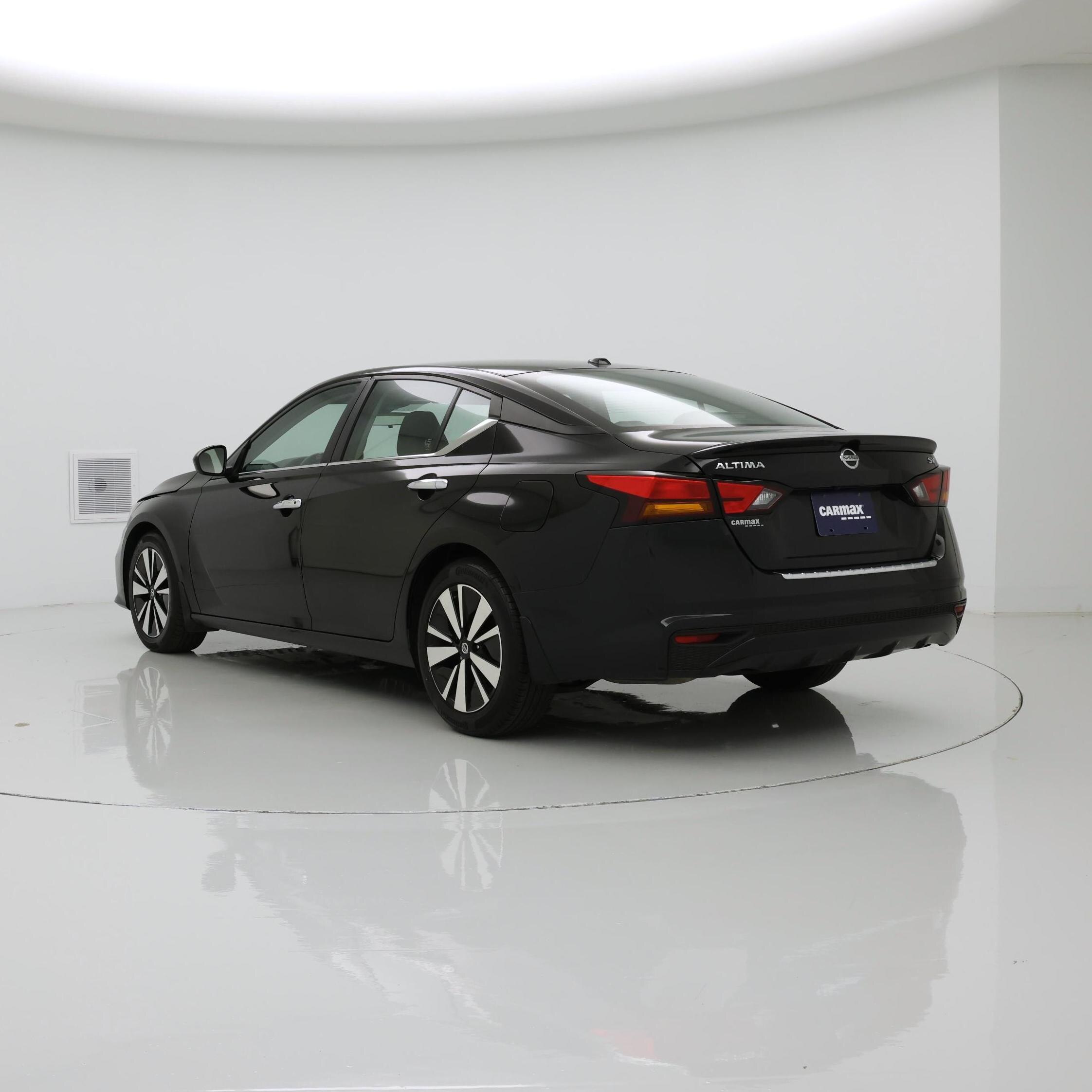 Thumbnail: 2022 Nissan Altima - 2