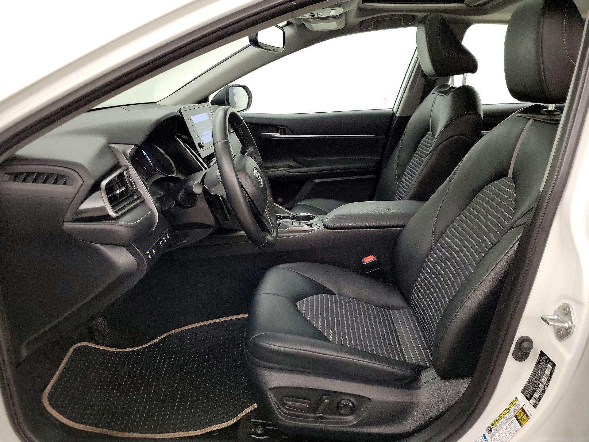 Thumbnail: 2023 Toyota Camry - 11