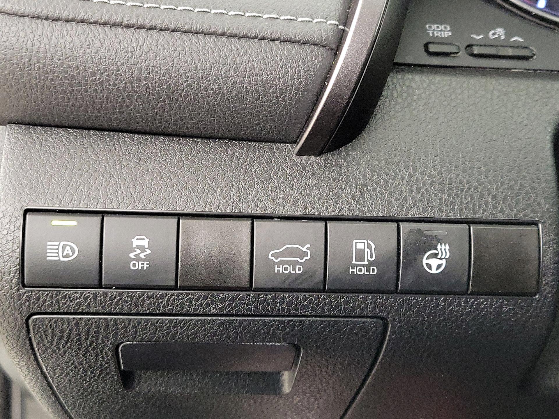 Thumbnail: 2023 Toyota Camry - 13