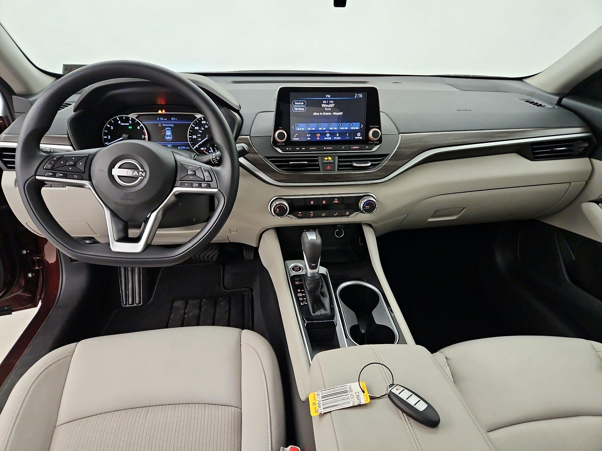 Thumbnail: 2023 Nissan Altima - 9