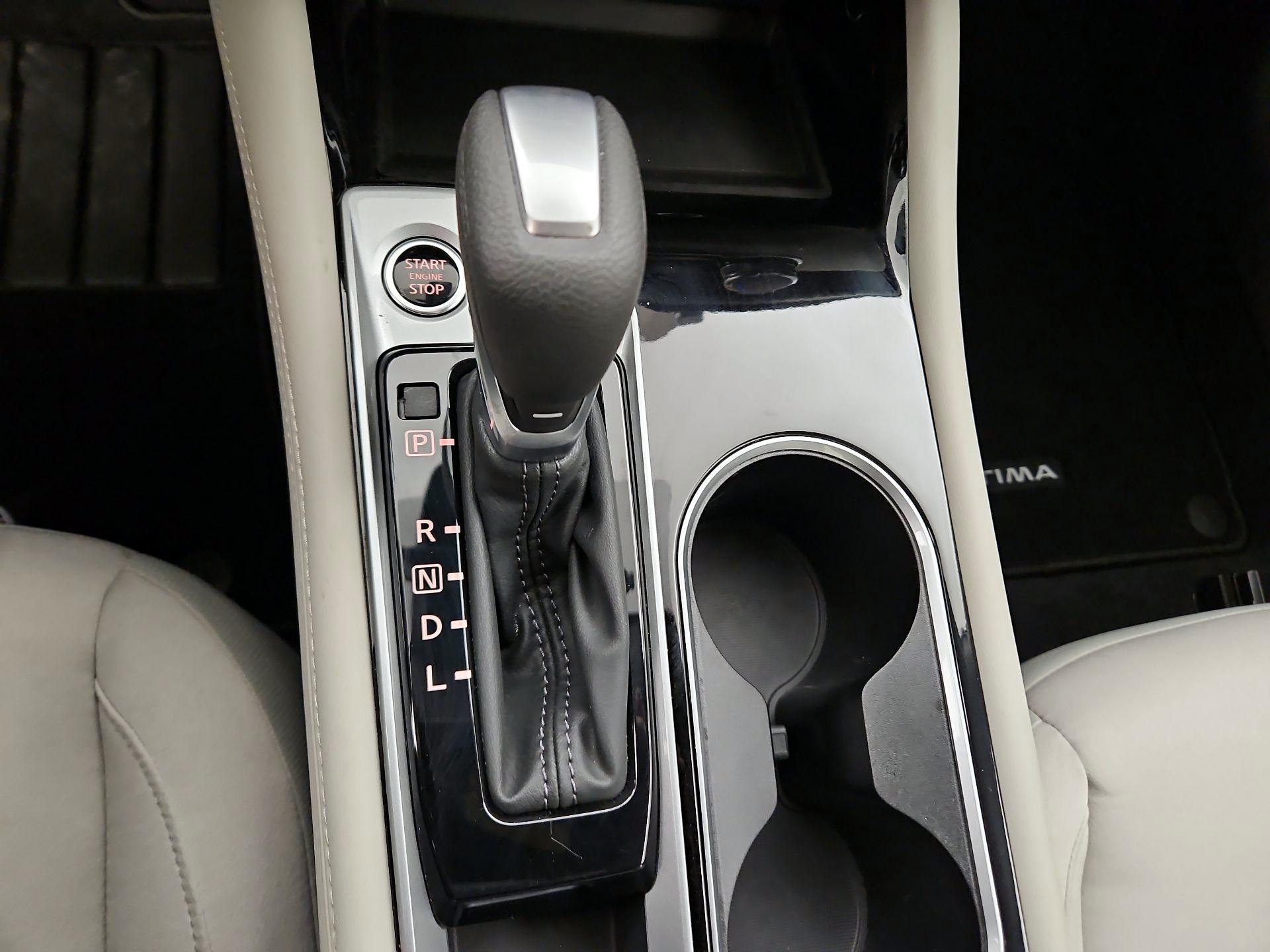 Thumbnail: 2023 Nissan Altima - 17