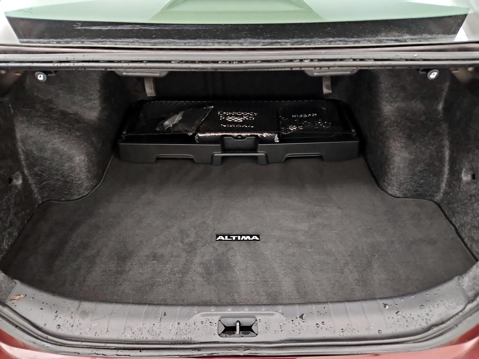 Thumbnail: 2023 Nissan Altima - 20