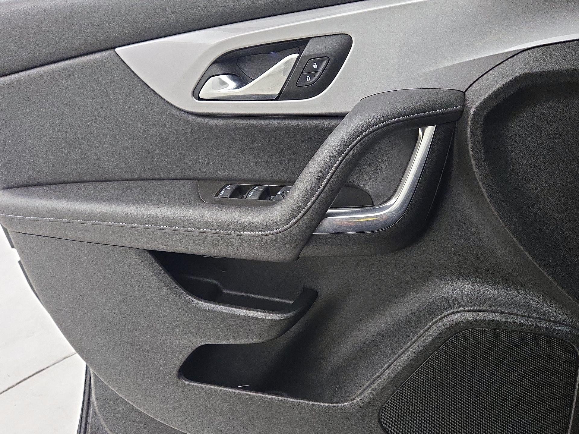 Thumbnail: 2022 Chevrolet Blazer - 12