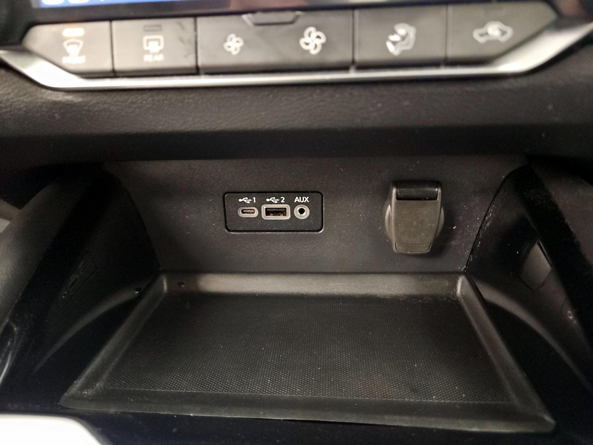 Thumbnail: 2022 Nissan Altima - 18