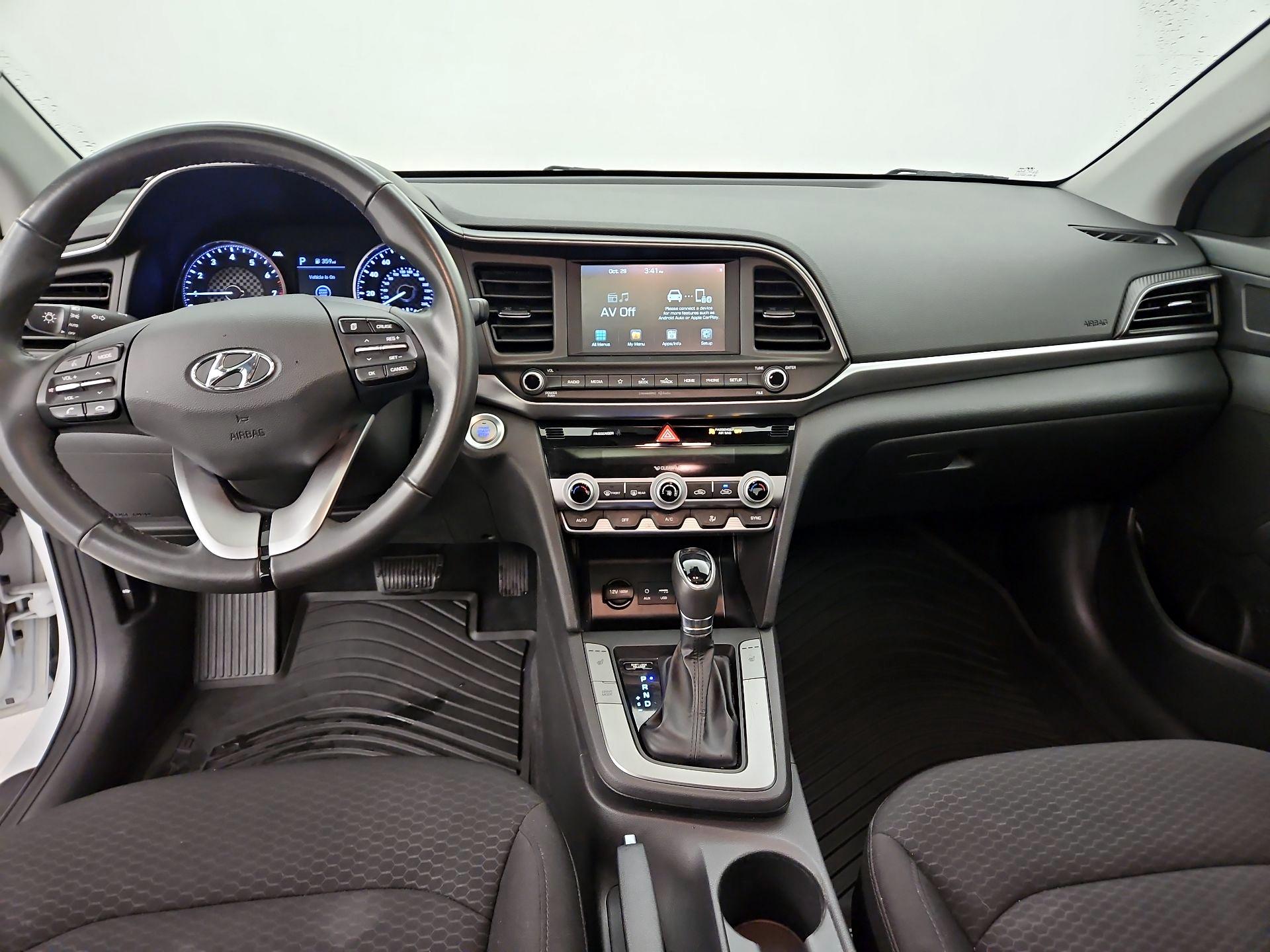 Thumbnail: 2020 Hyundai Elantra - 9