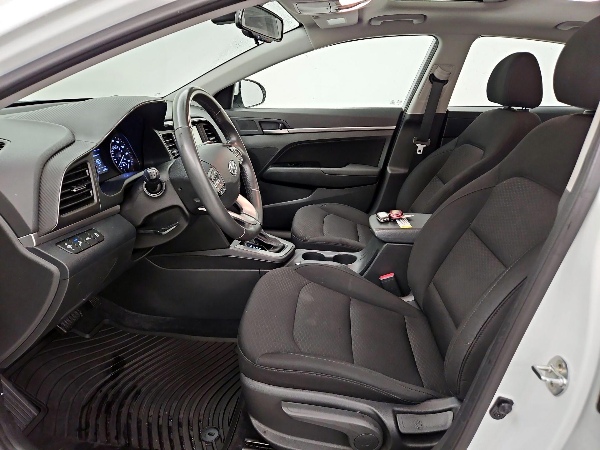 Thumbnail: 2020 Hyundai Elantra - 11