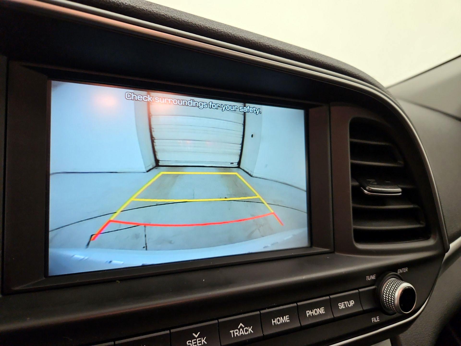 Thumbnail: 2020 Hyundai Elantra - 14