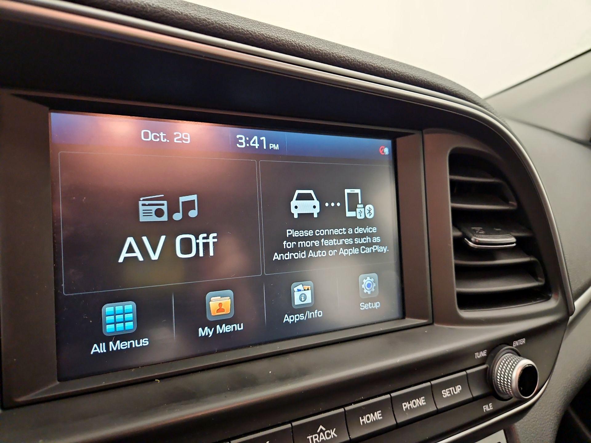 Thumbnail: 2020 Hyundai Elantra - 15