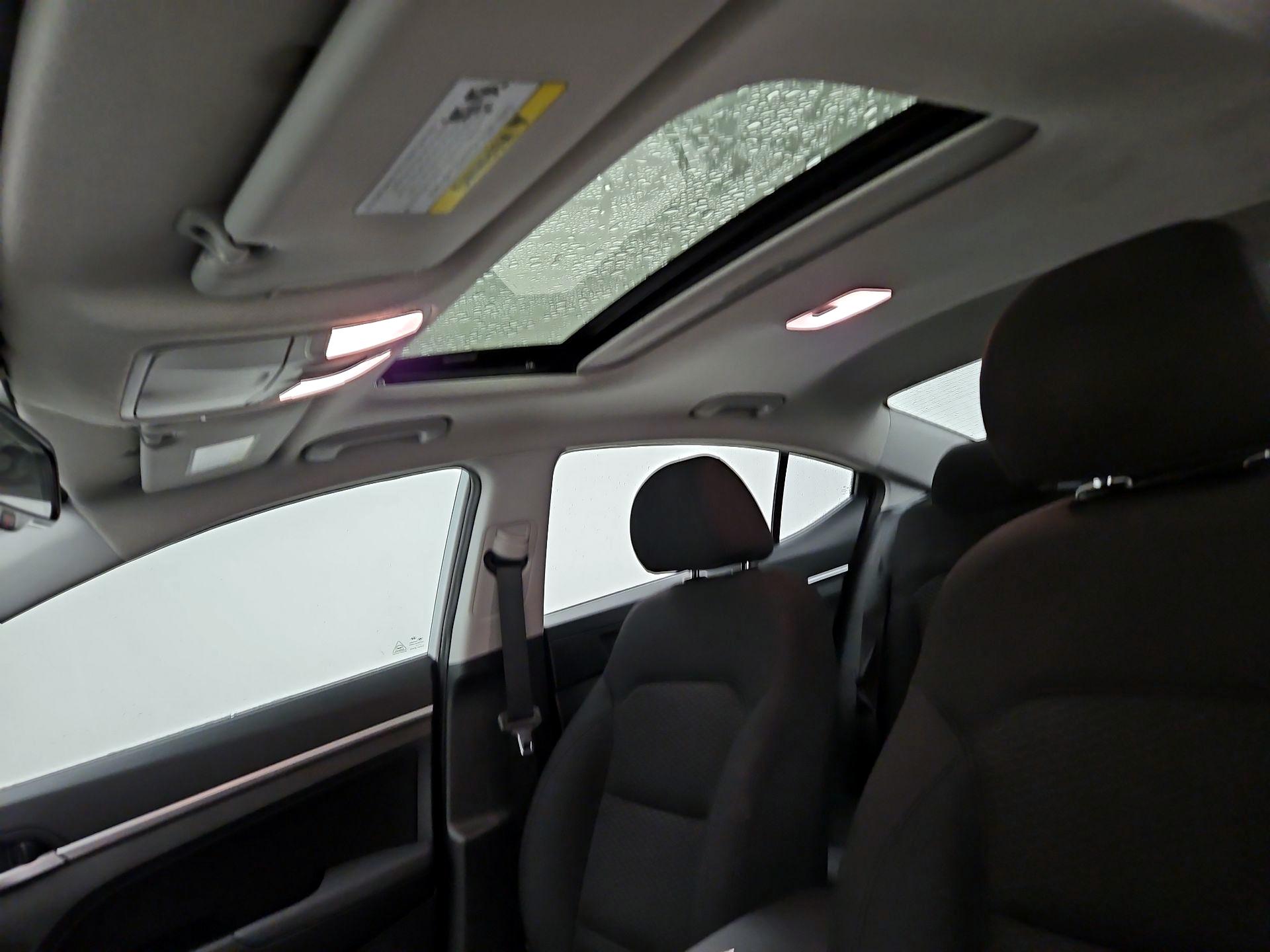 Thumbnail: 2020 Hyundai Elantra - 19