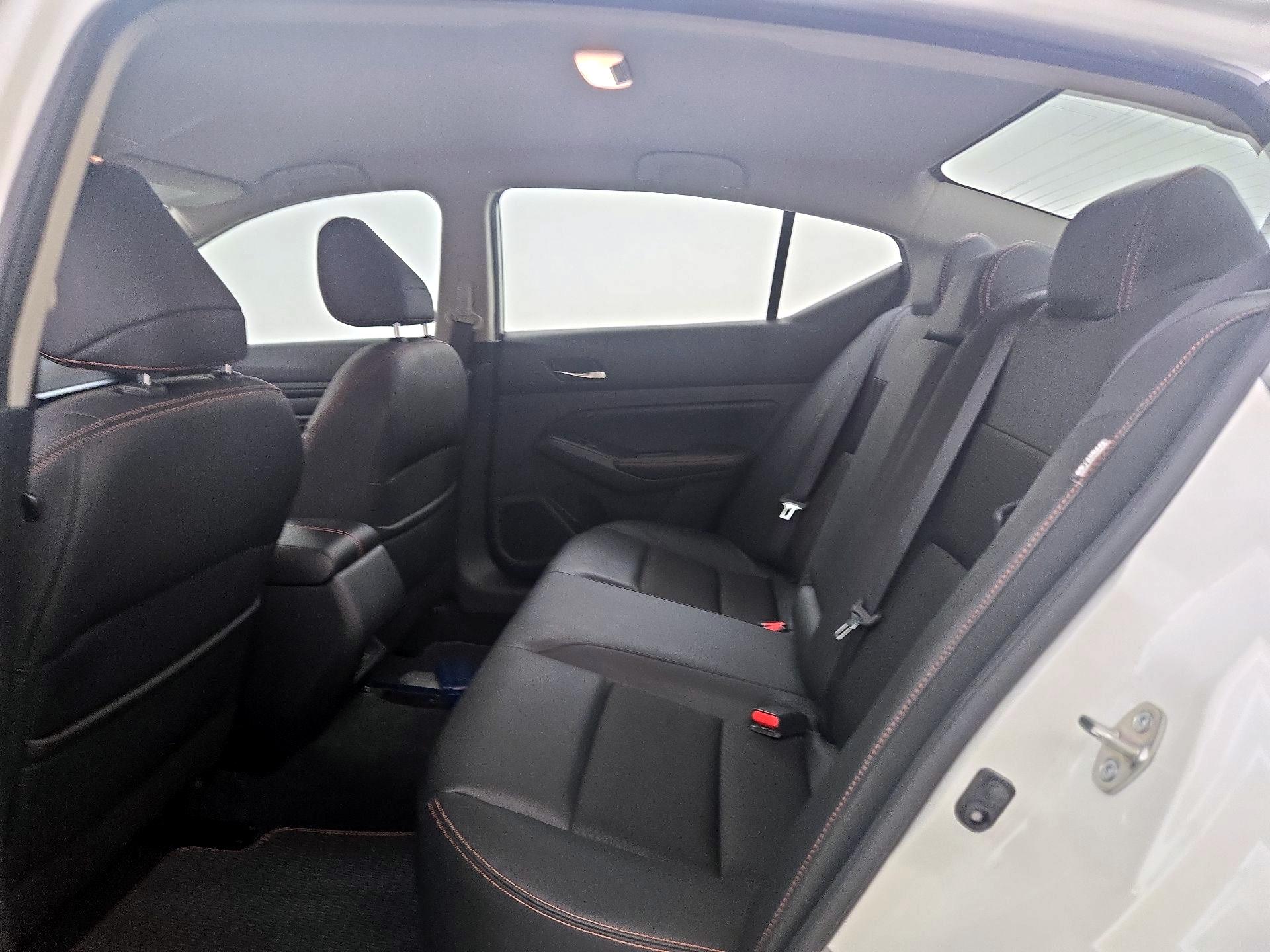 Thumbnail: 2021 Nissan Altima - 18