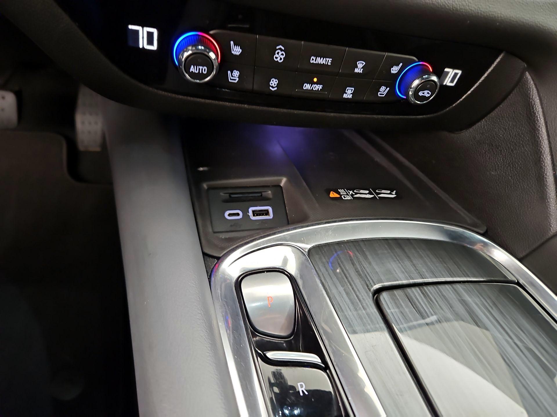 Thumbnail: 2024 Buick Enclave - 18