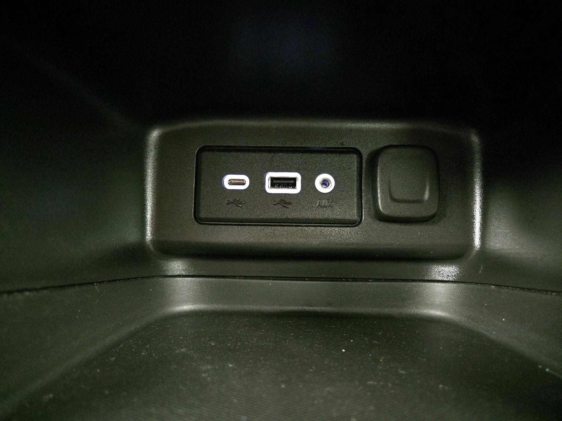 Thumbnail: 2023 Chevrolet Equinox - 16