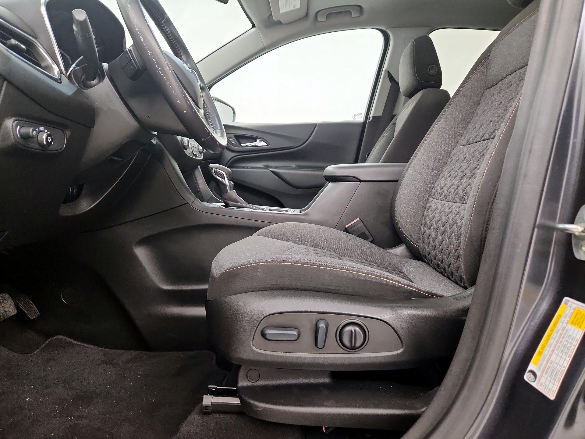 Thumbnail: 2022 Chevrolet Equinox - 11