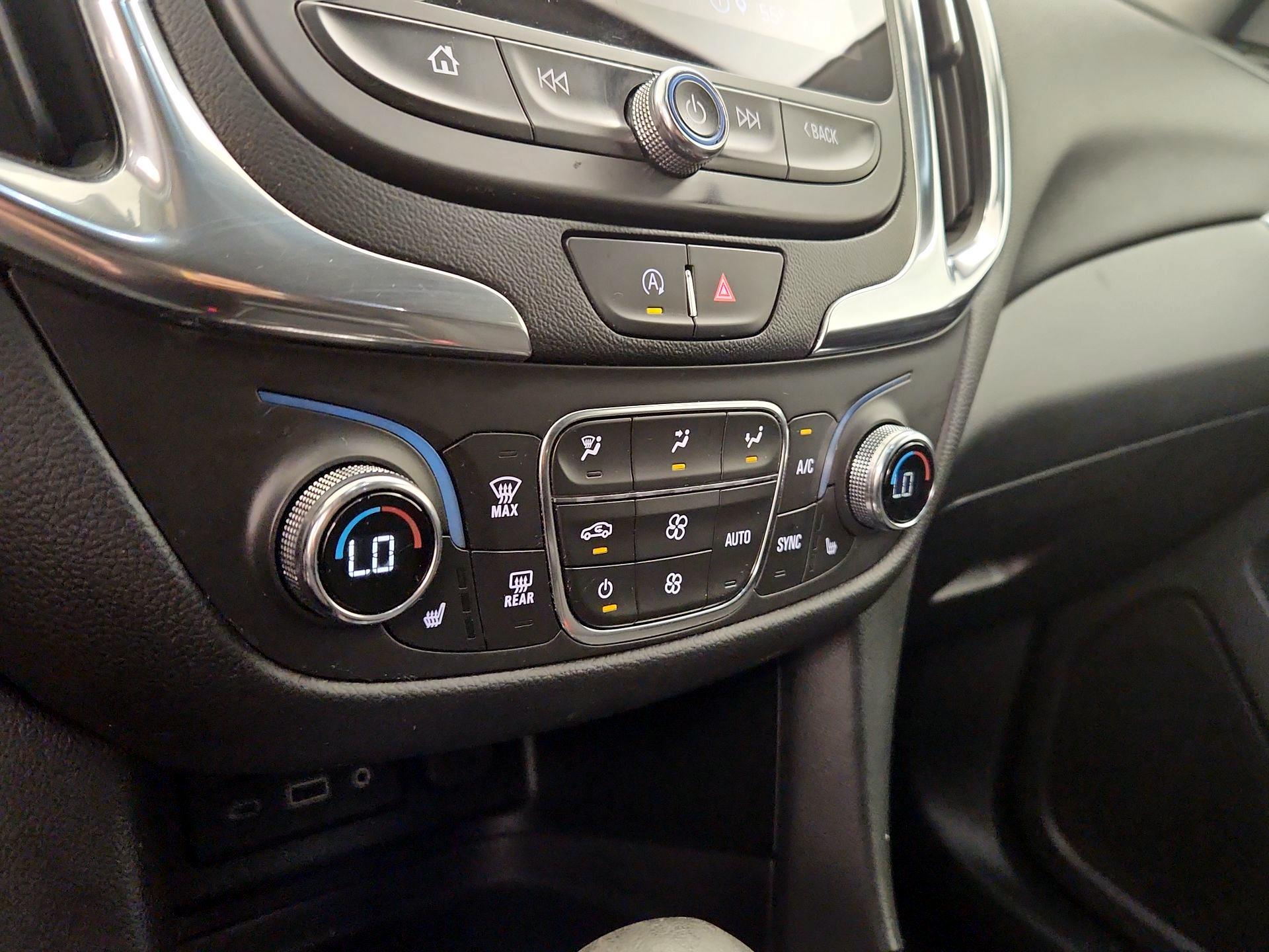 Thumbnail: 2022 Chevrolet Equinox - 16