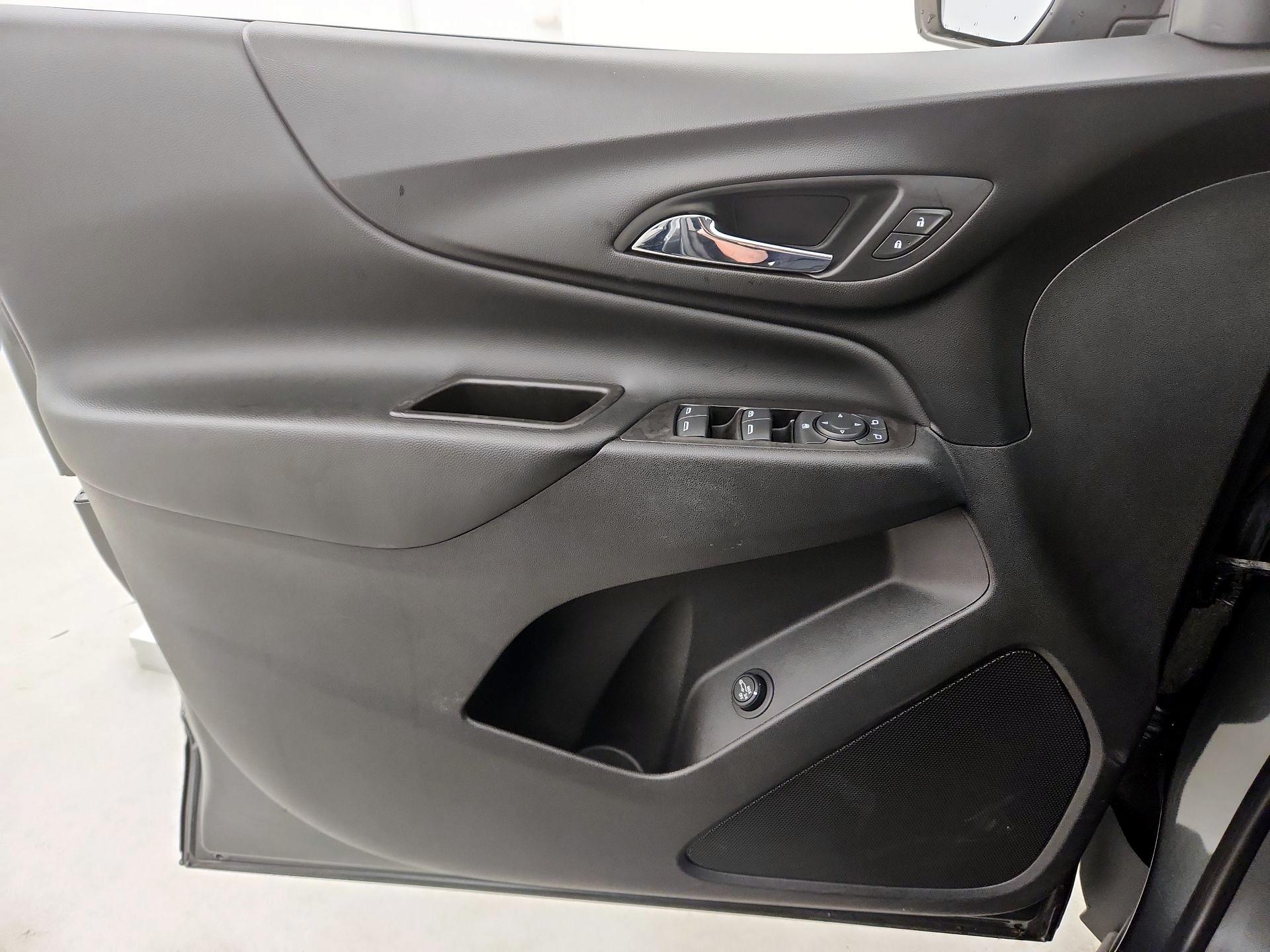 Thumbnail: 2021 Chevrolet Equinox - 12