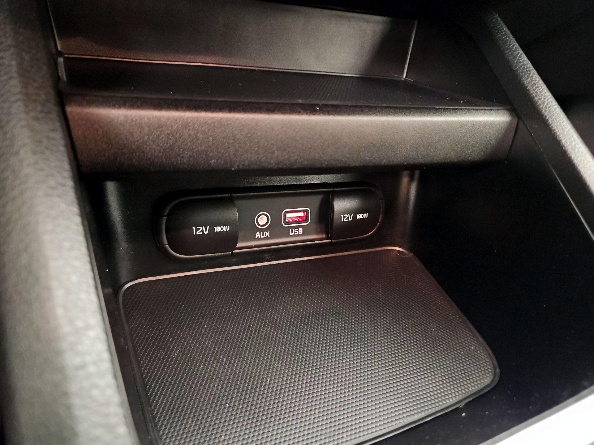 Thumbnail: 2020 Kia Forte - 18