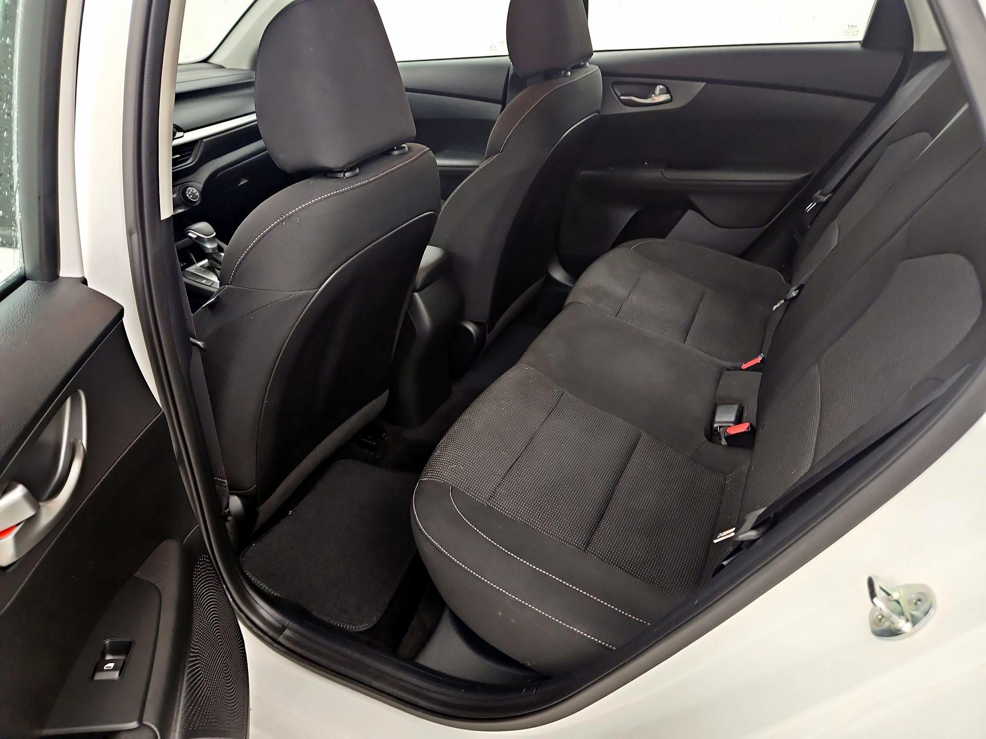 Thumbnail: 2020 Kia Forte - 19