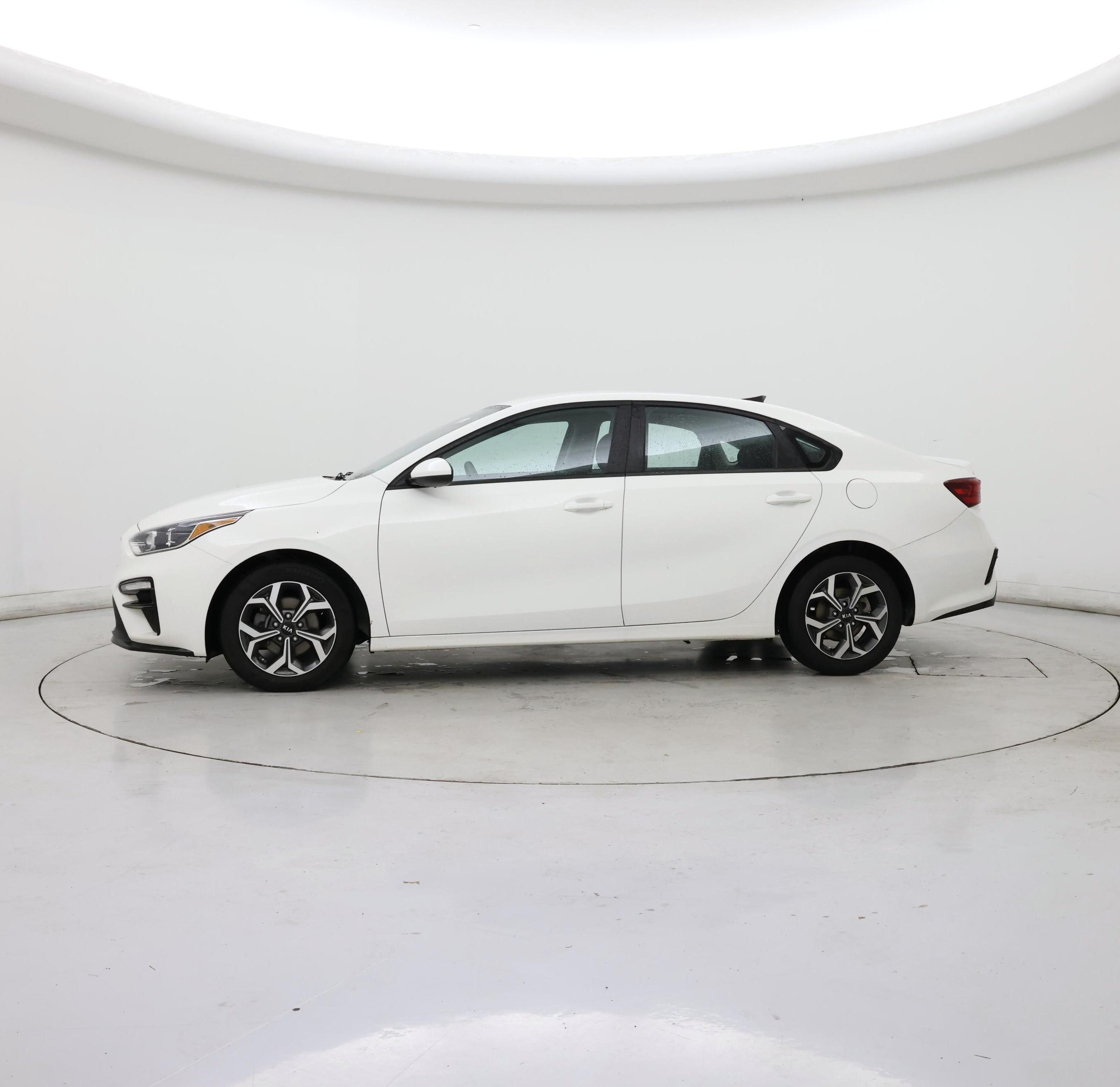 Thumbnail: 2020 Kia Forte - 3