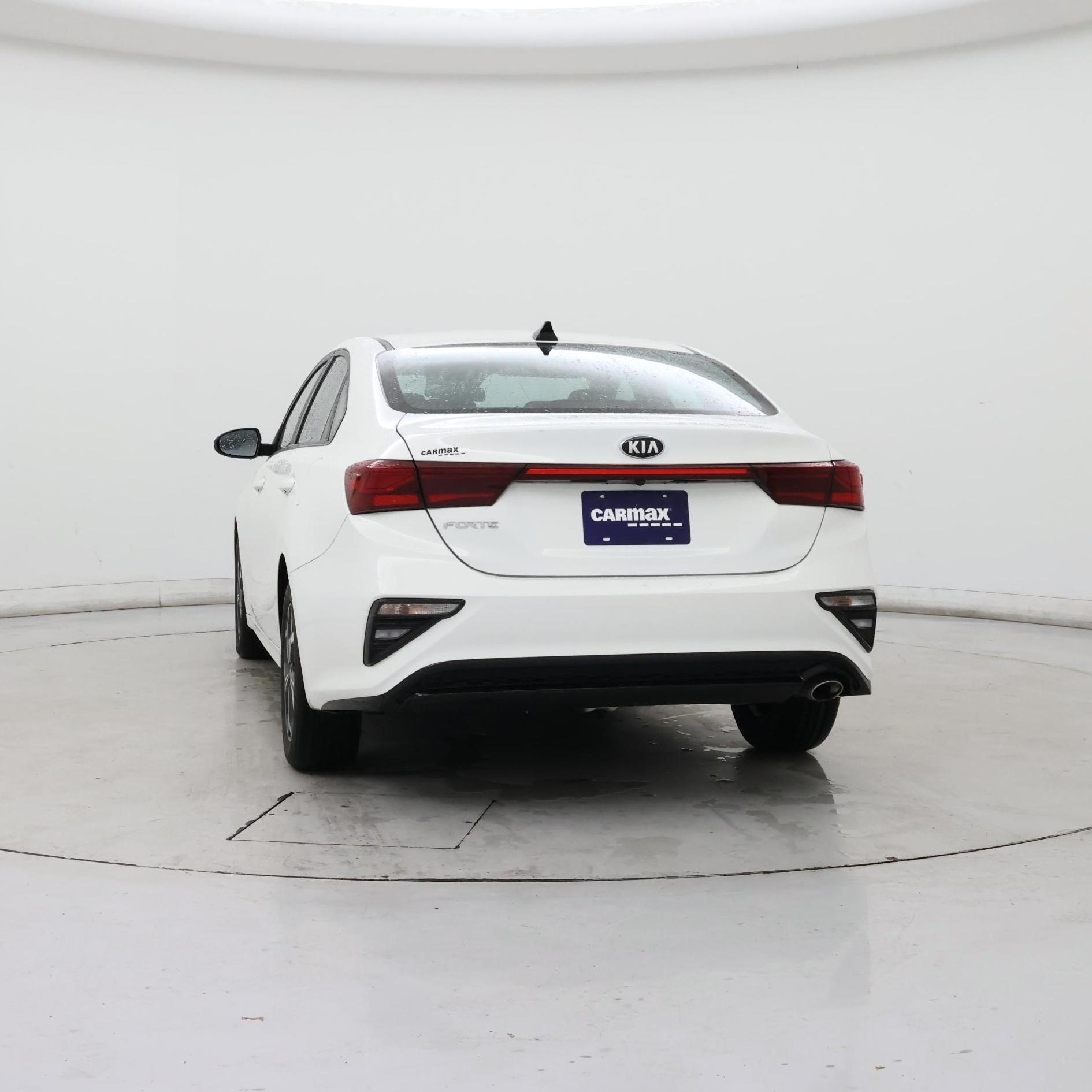 Thumbnail: 2020 Kia Forte - 6