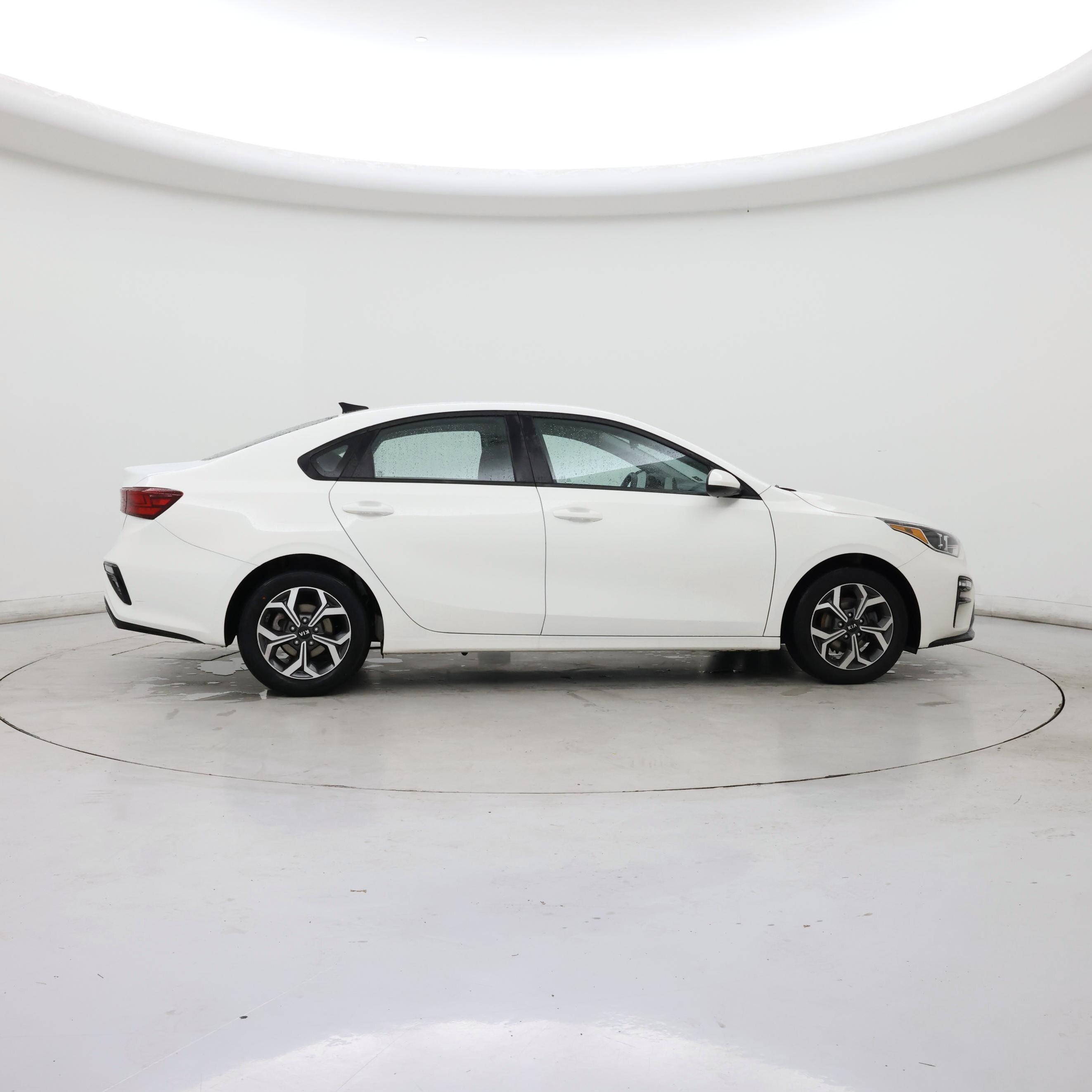 Thumbnail: 2020 Kia Forte - 7