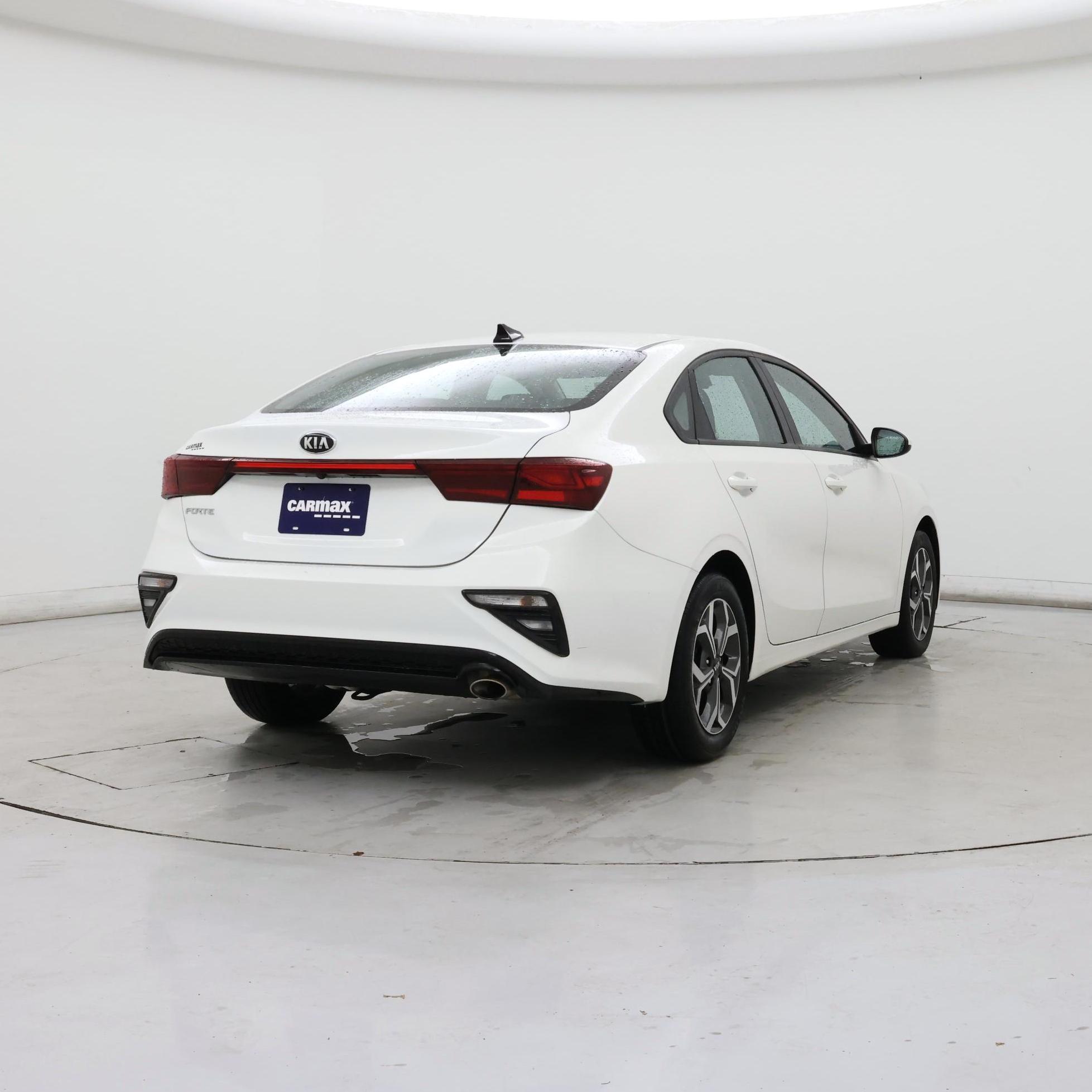 Thumbnail: 2020 Kia Forte - 8