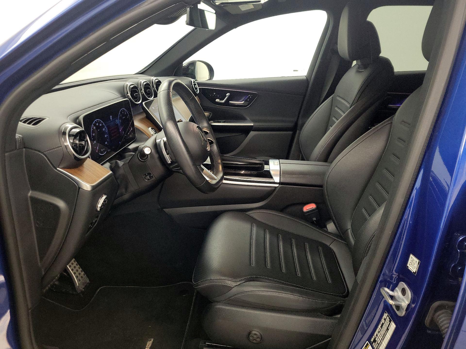 Thumbnail: 2023 Mercedes-Benz GLC - 11