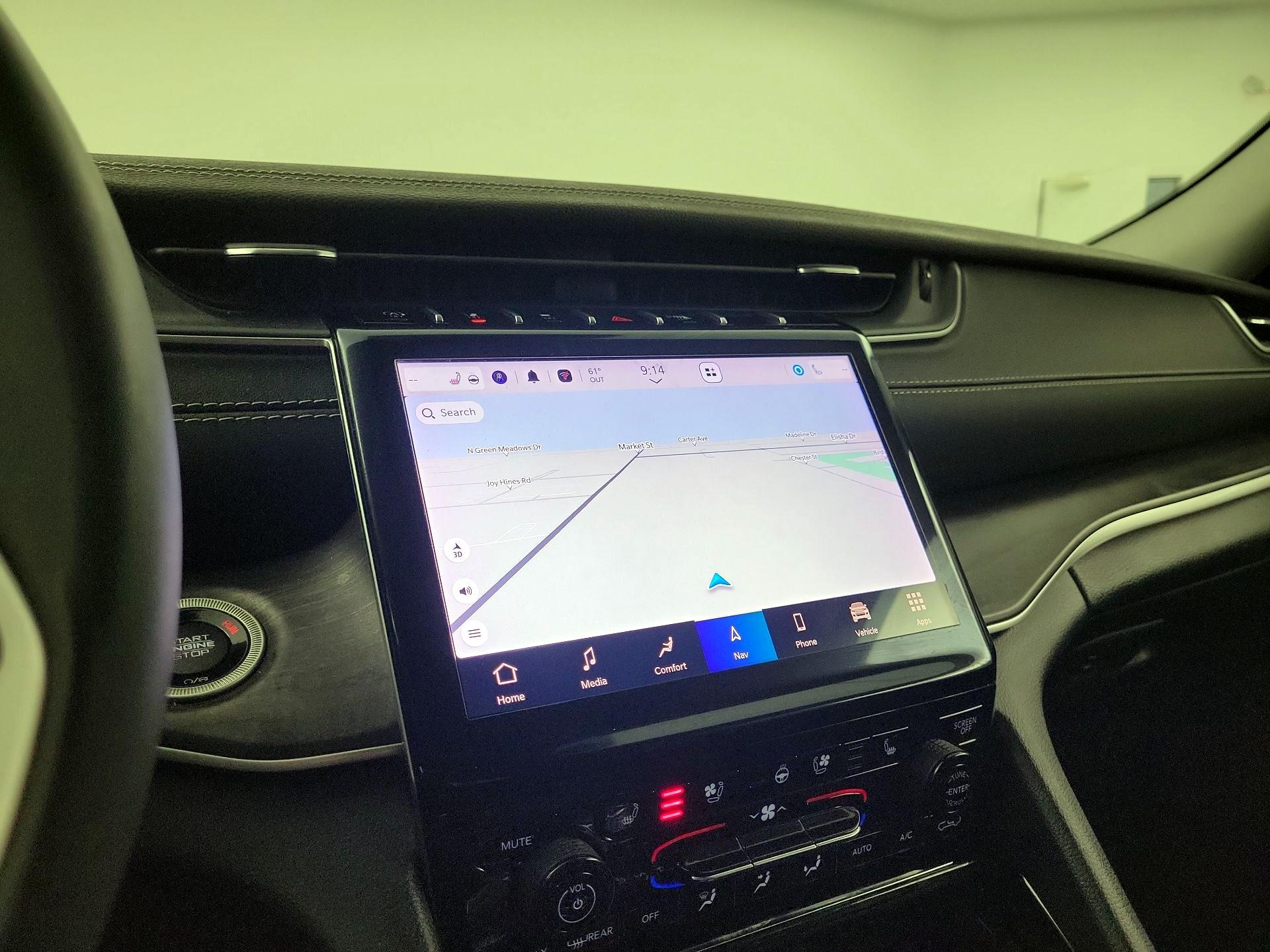 Thumbnail: 2023 Jeep Grand Cherokee L - 12