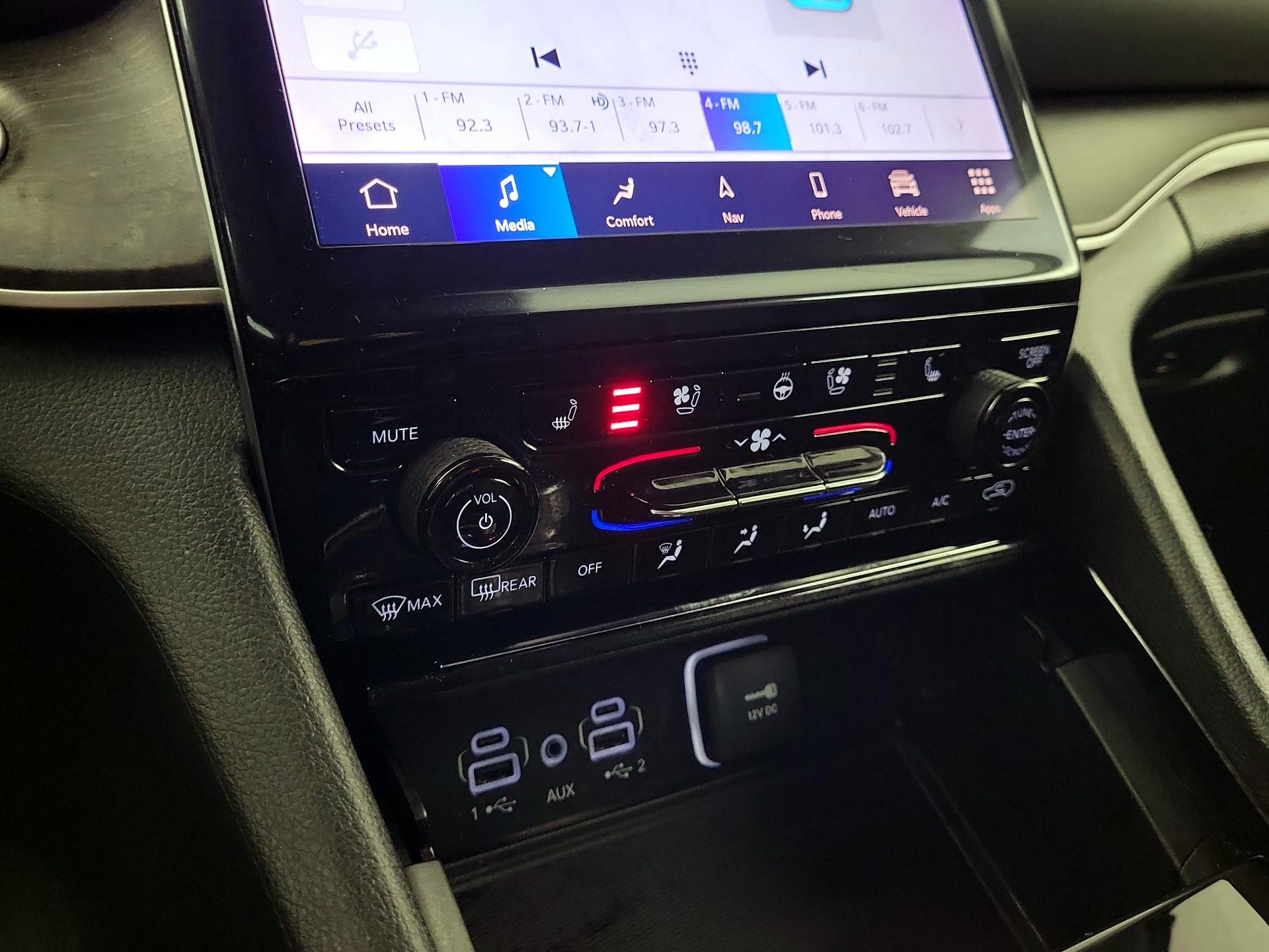 Thumbnail: 2023 Jeep Grand Cherokee L - 15