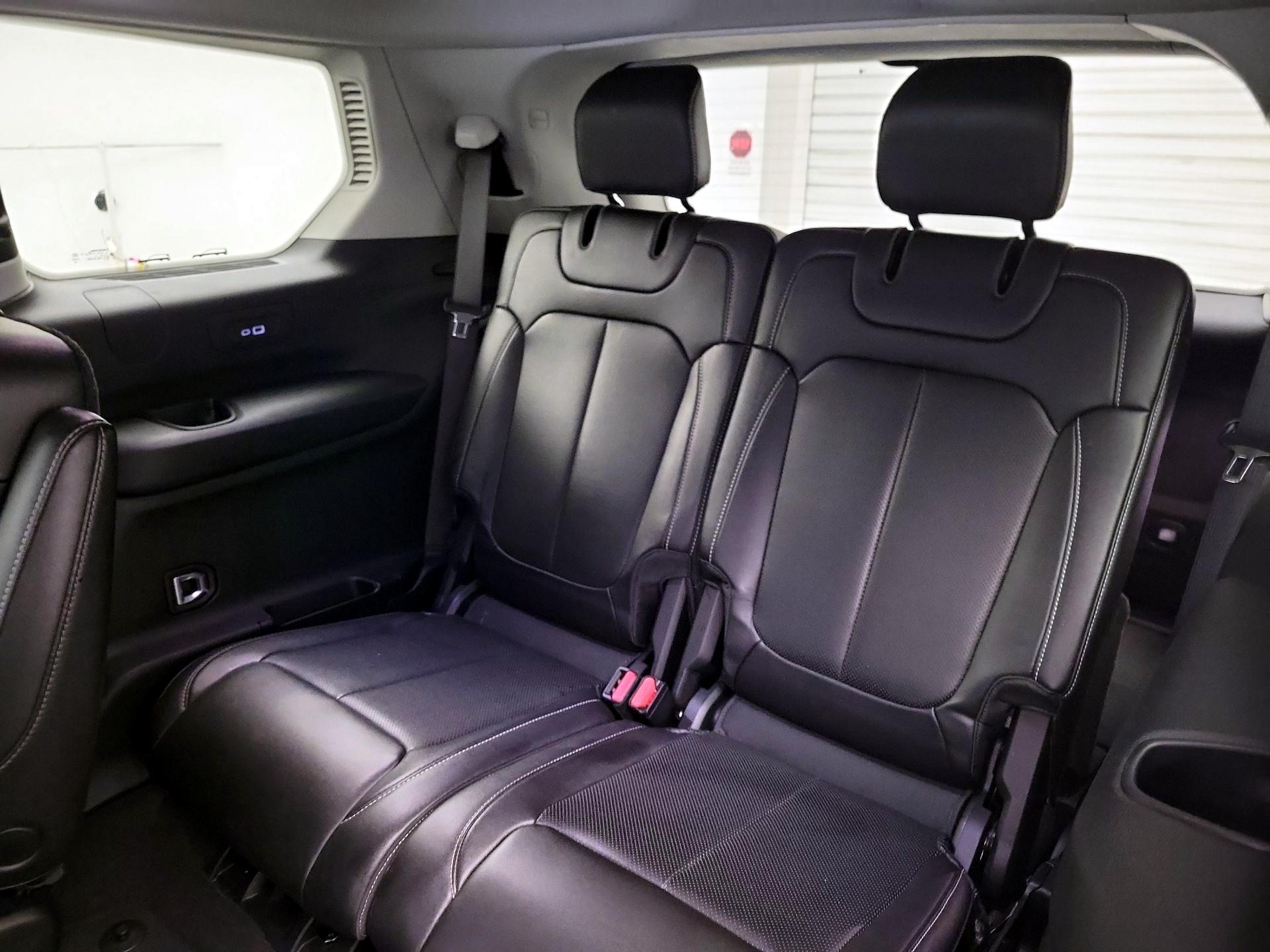 Thumbnail: 2023 Jeep Grand Cherokee L - 19