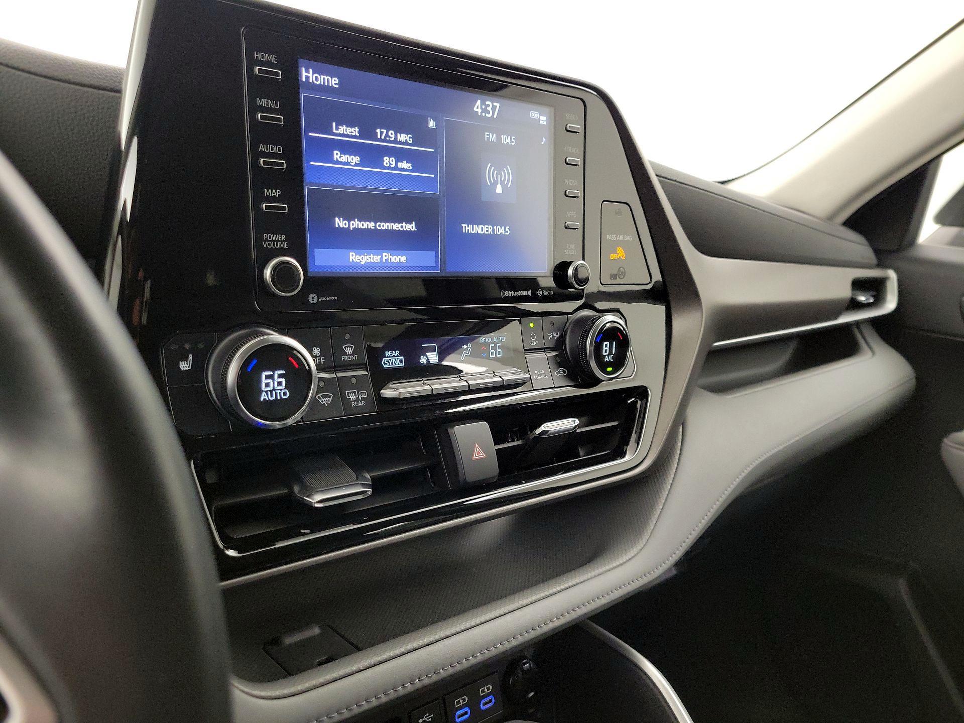 Thumbnail: 2022 Toyota Highlander - 16