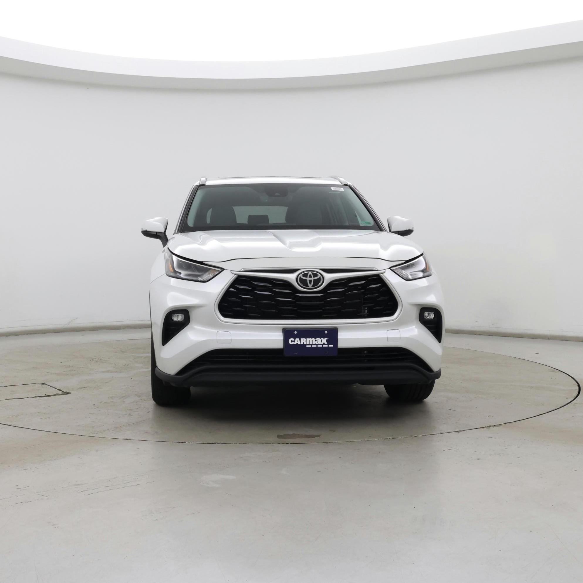 Thumbnail: 2022 Toyota Highlander - 5