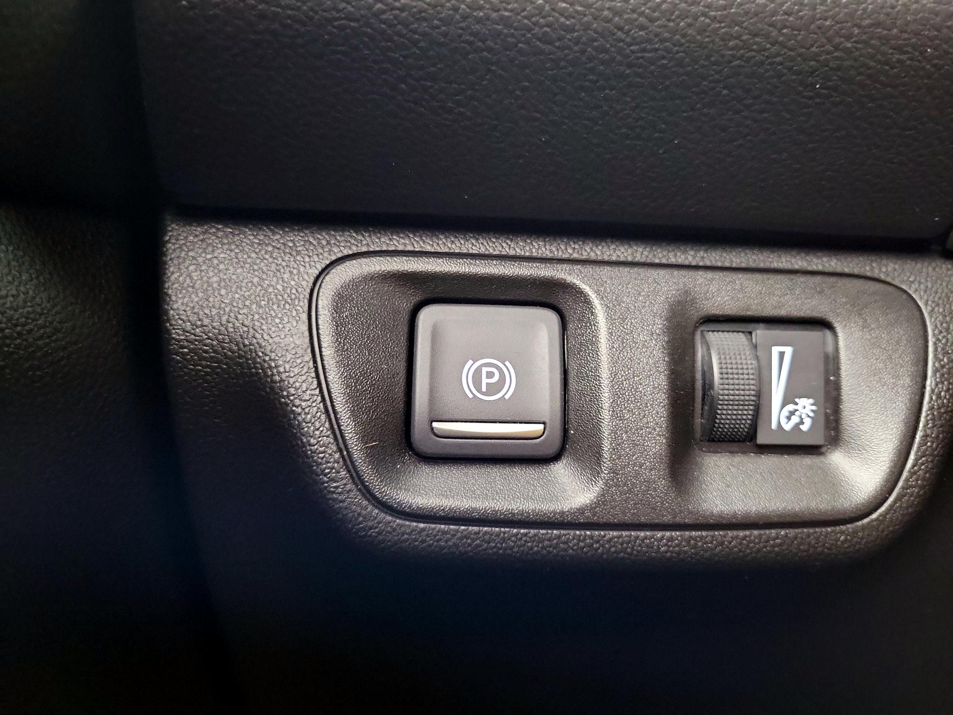 Thumbnail: 2023 GMC Acadia - 13