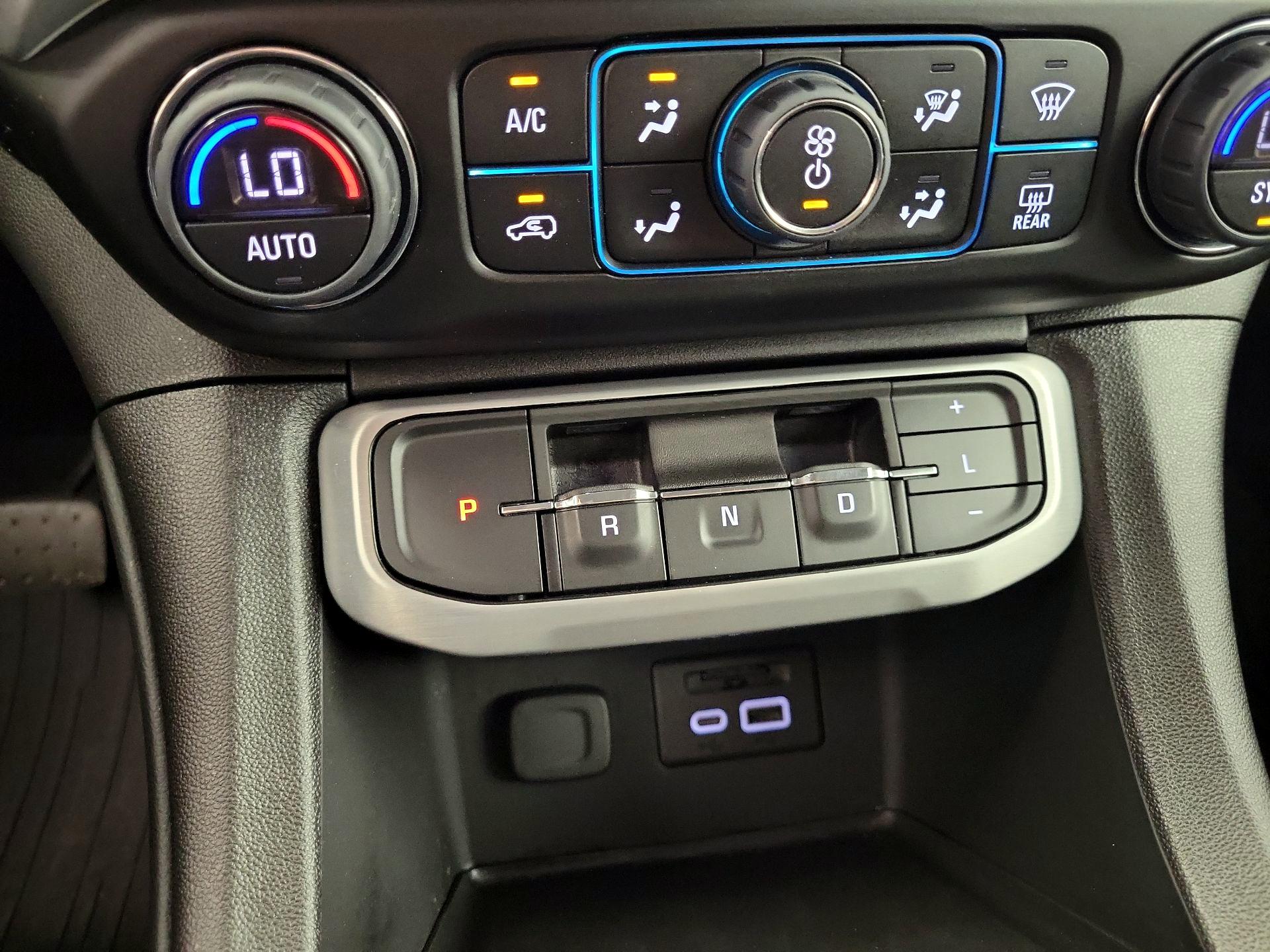 Thumbnail: 2023 GMC Acadia - 17