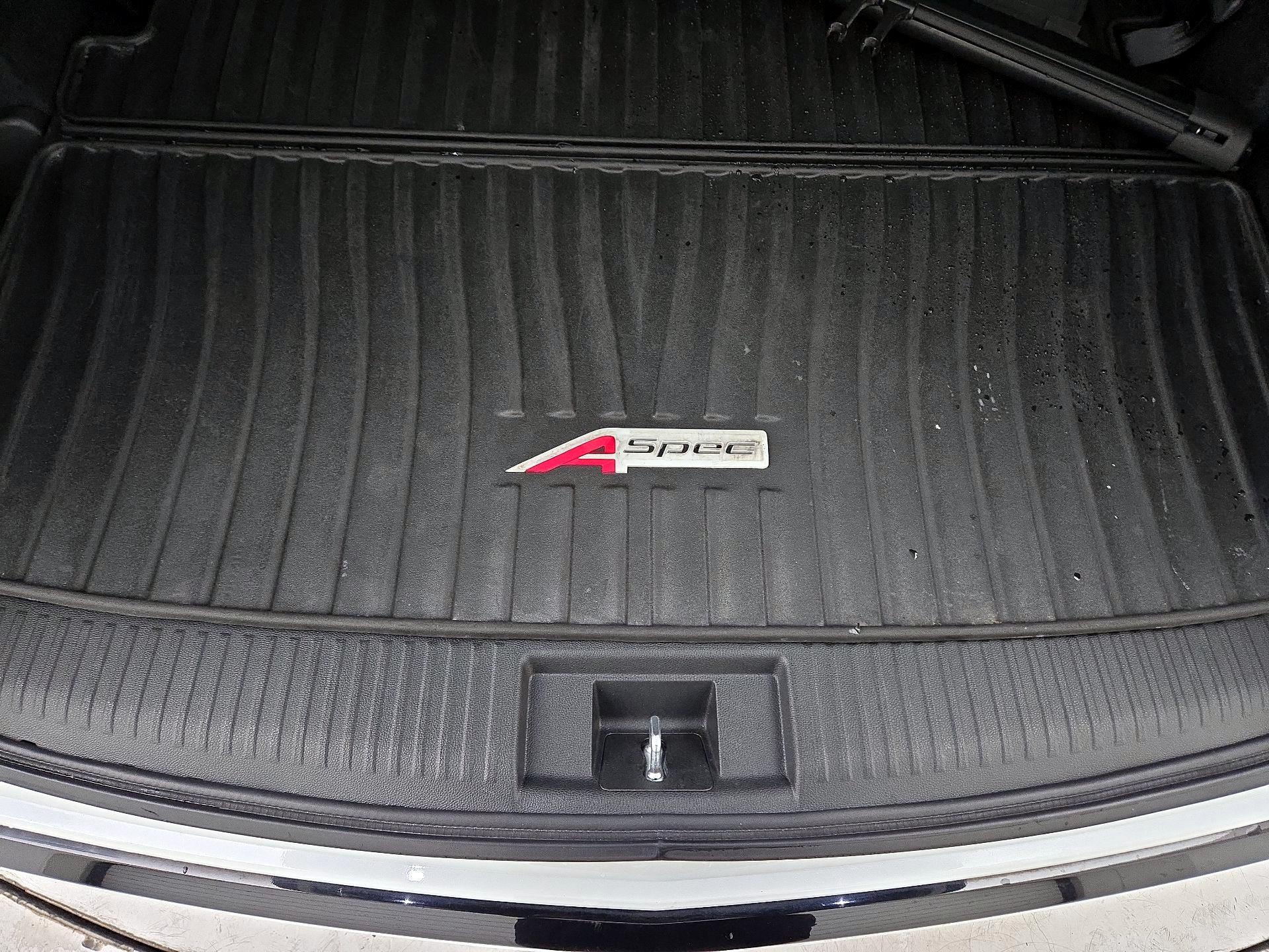 Thumbnail: 2023 Acura MDX - 20