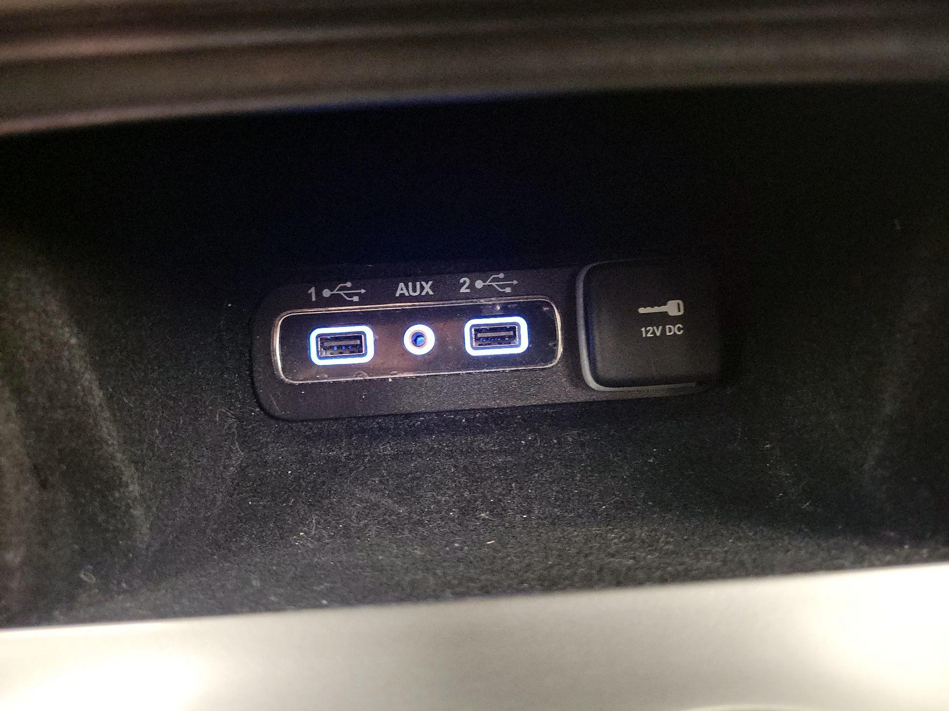 Thumbnail: 2021 Jeep Grand Cherokee - 17