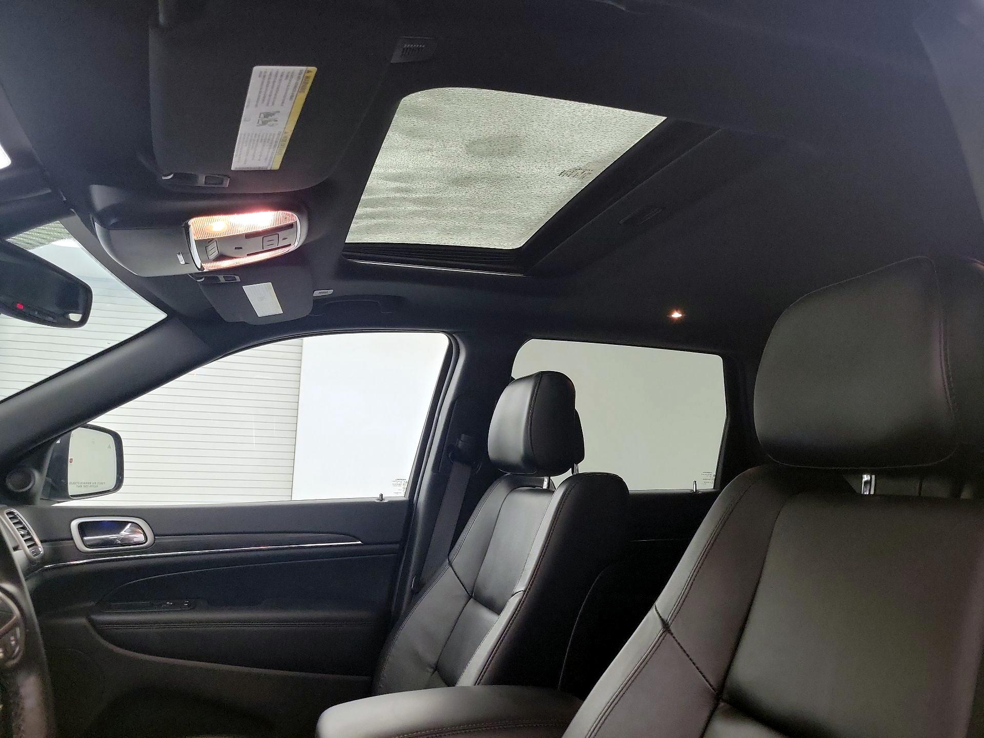 Thumbnail: 2021 Jeep Grand Cherokee - 18