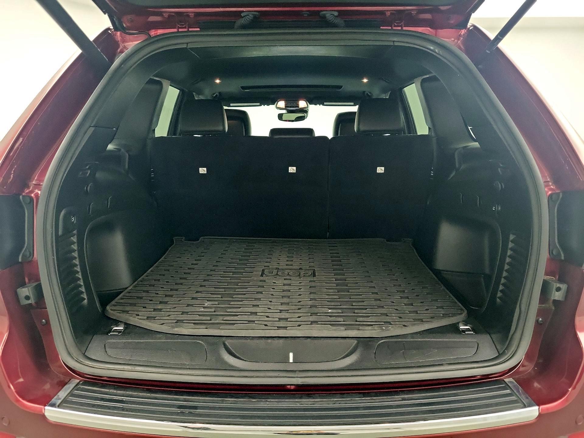 Thumbnail: 2021 Jeep Grand Cherokee - 20