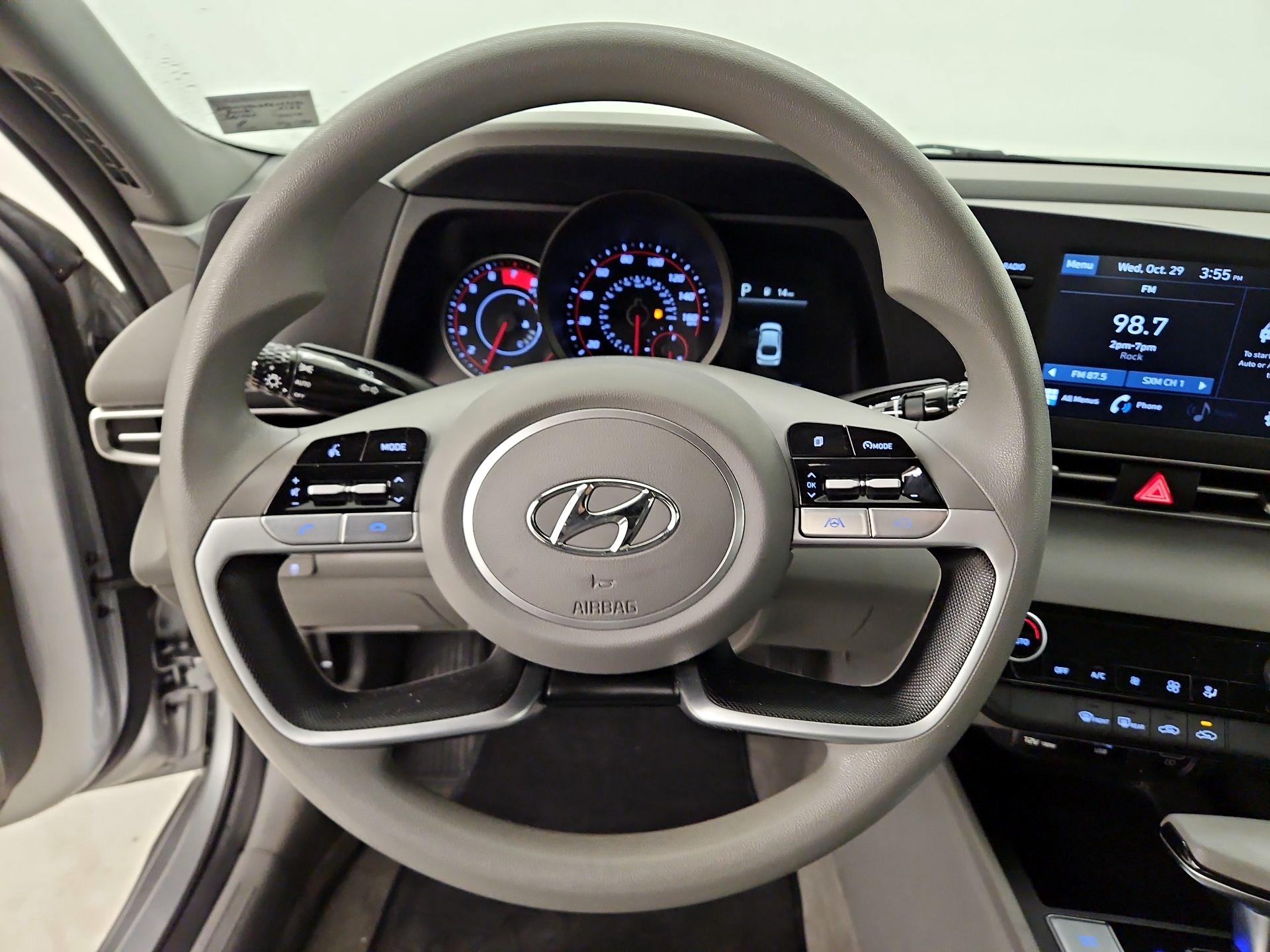 Thumbnail: 2023 Hyundai Elantra - 10