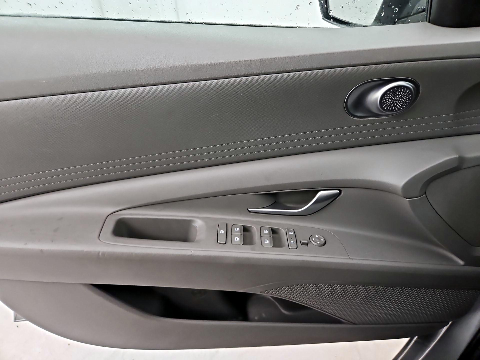 Thumbnail: 2023 Hyundai Elantra - 12