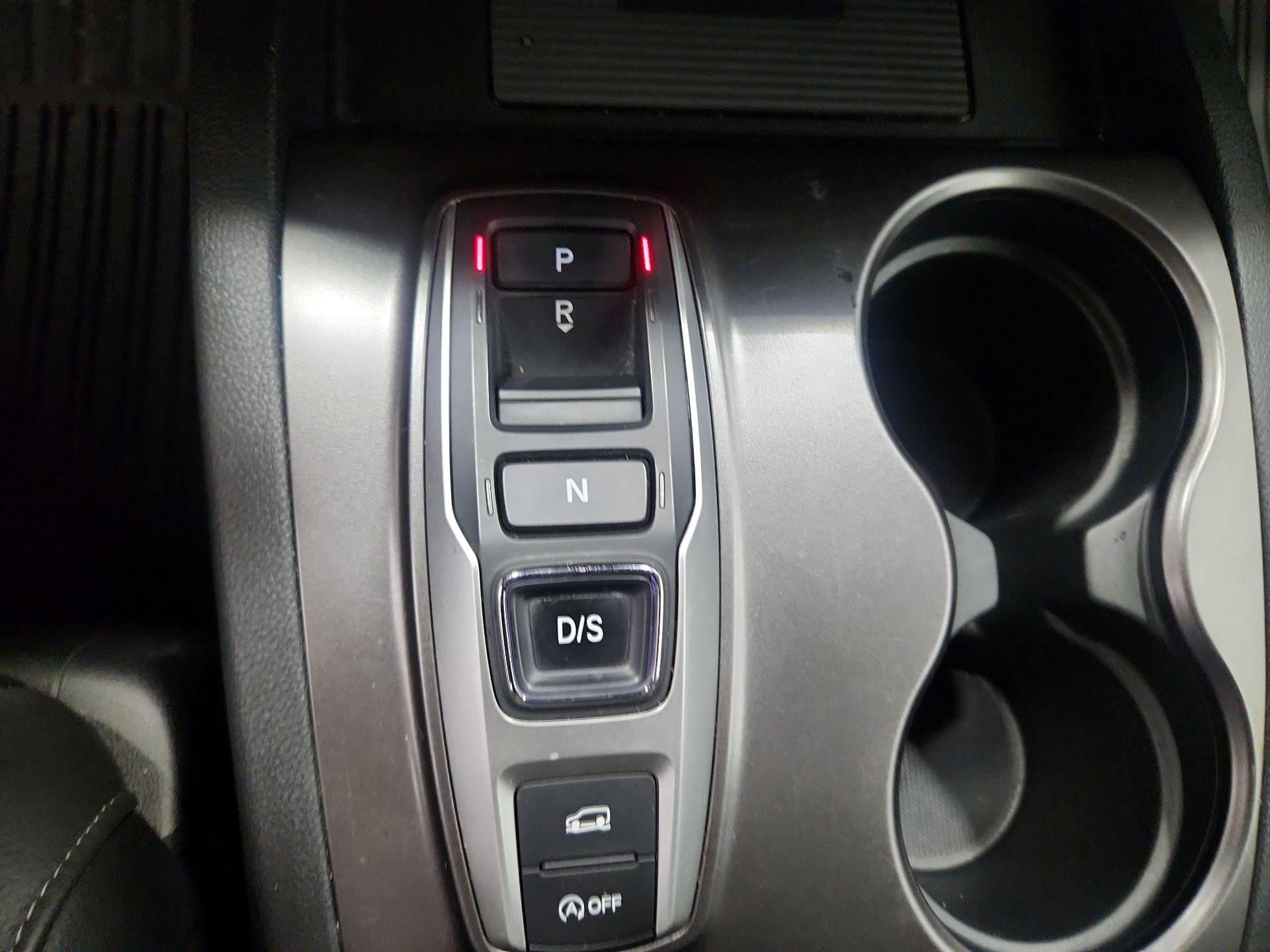 Thumbnail: 2022 Honda Passport - 17