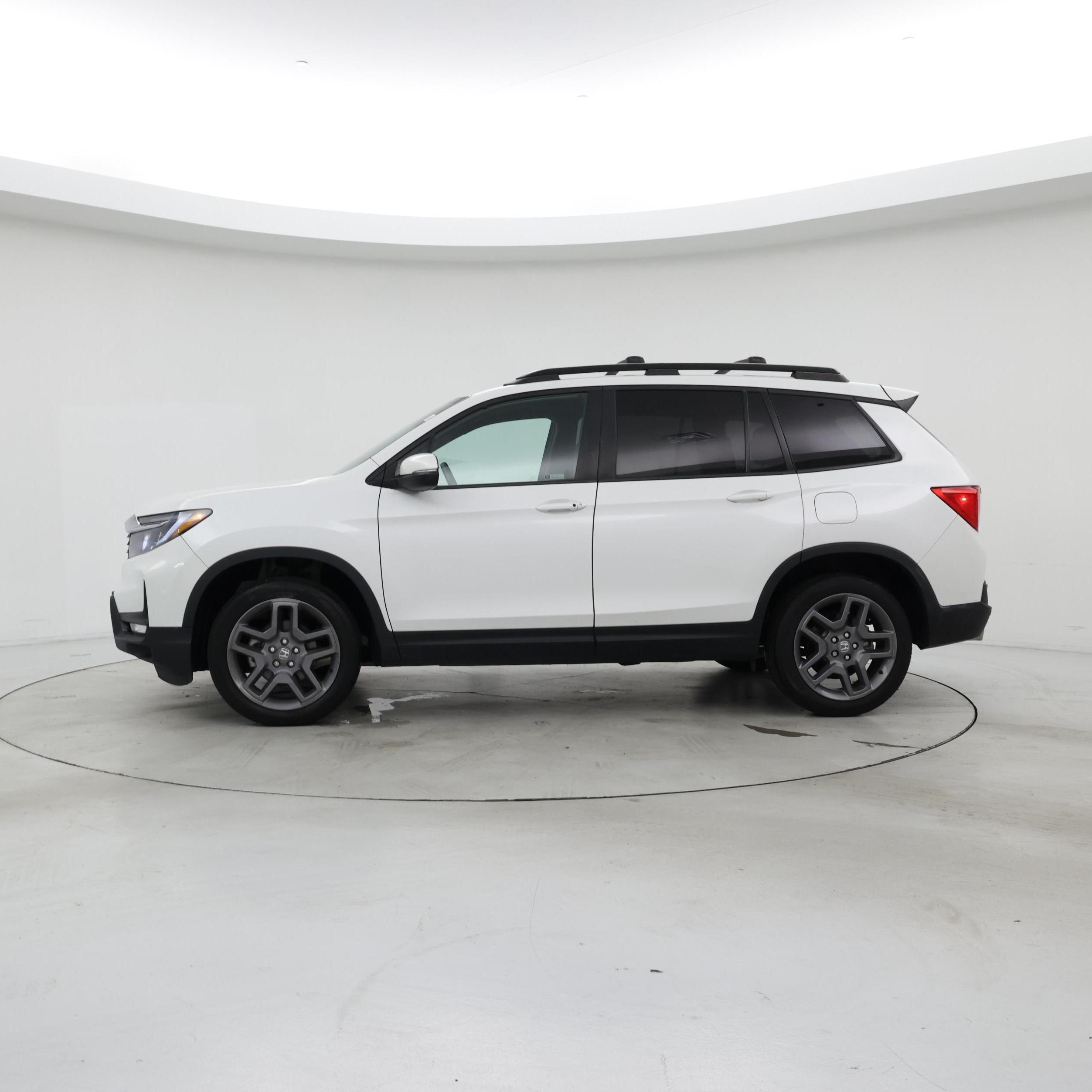 Thumbnail: 2022 Honda Passport - 3