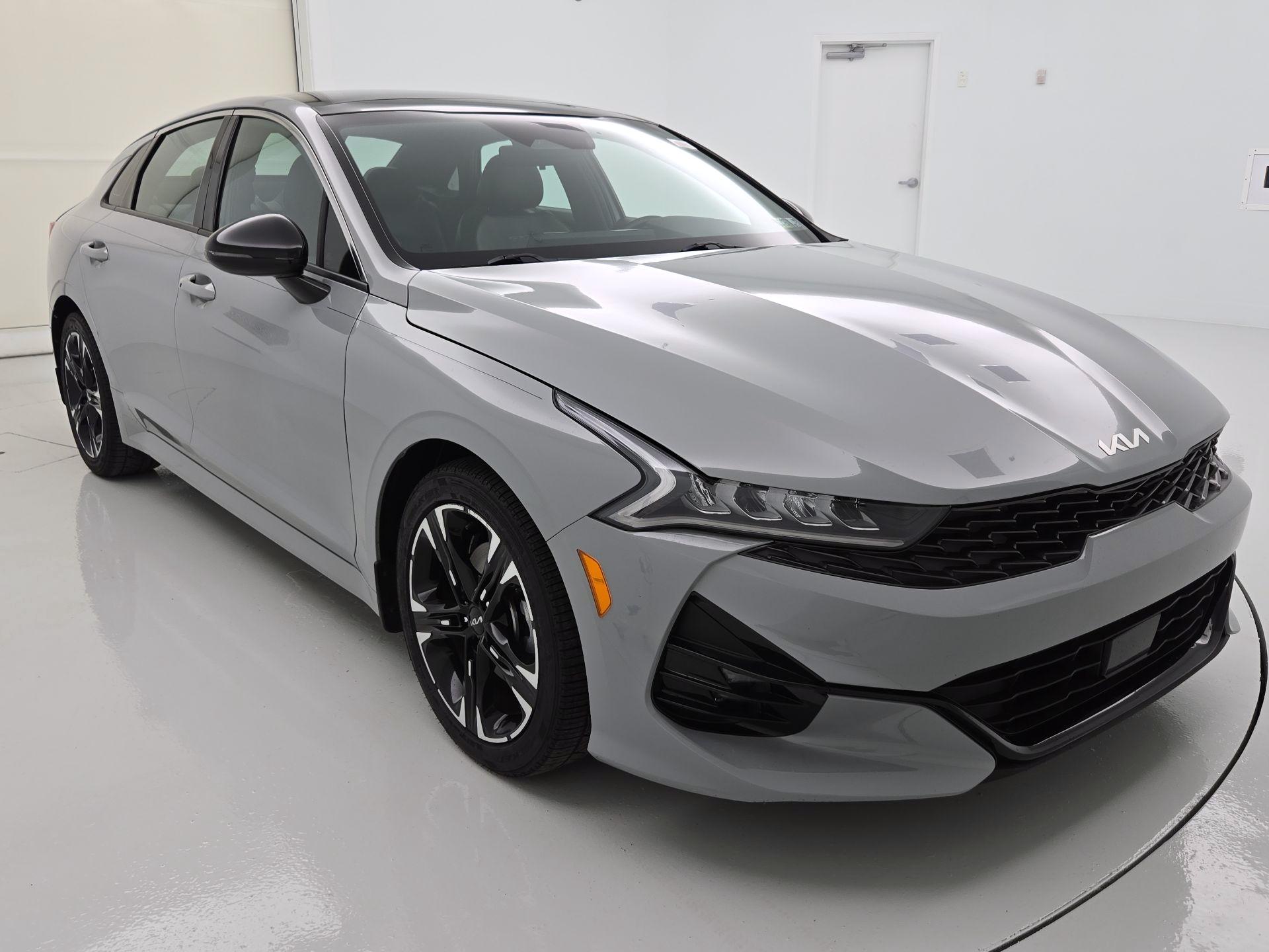 Thumbnail: 2022 Kia K5 - 1