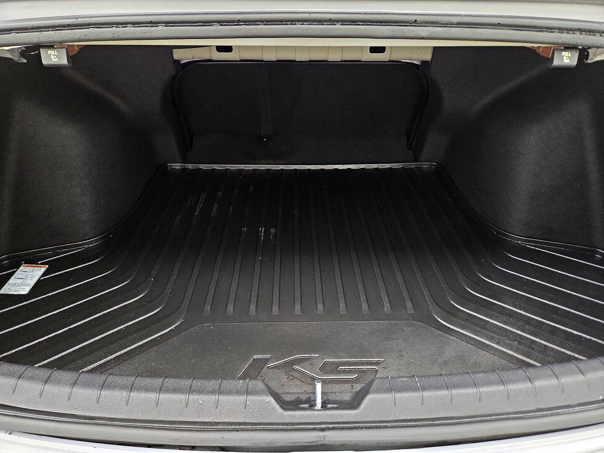 Thumbnail: 2022 Kia K5 - 20