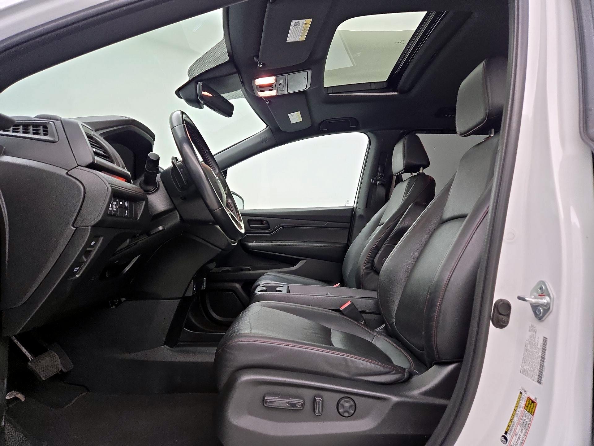 Thumbnail: 2023 Honda Odyssey - 11