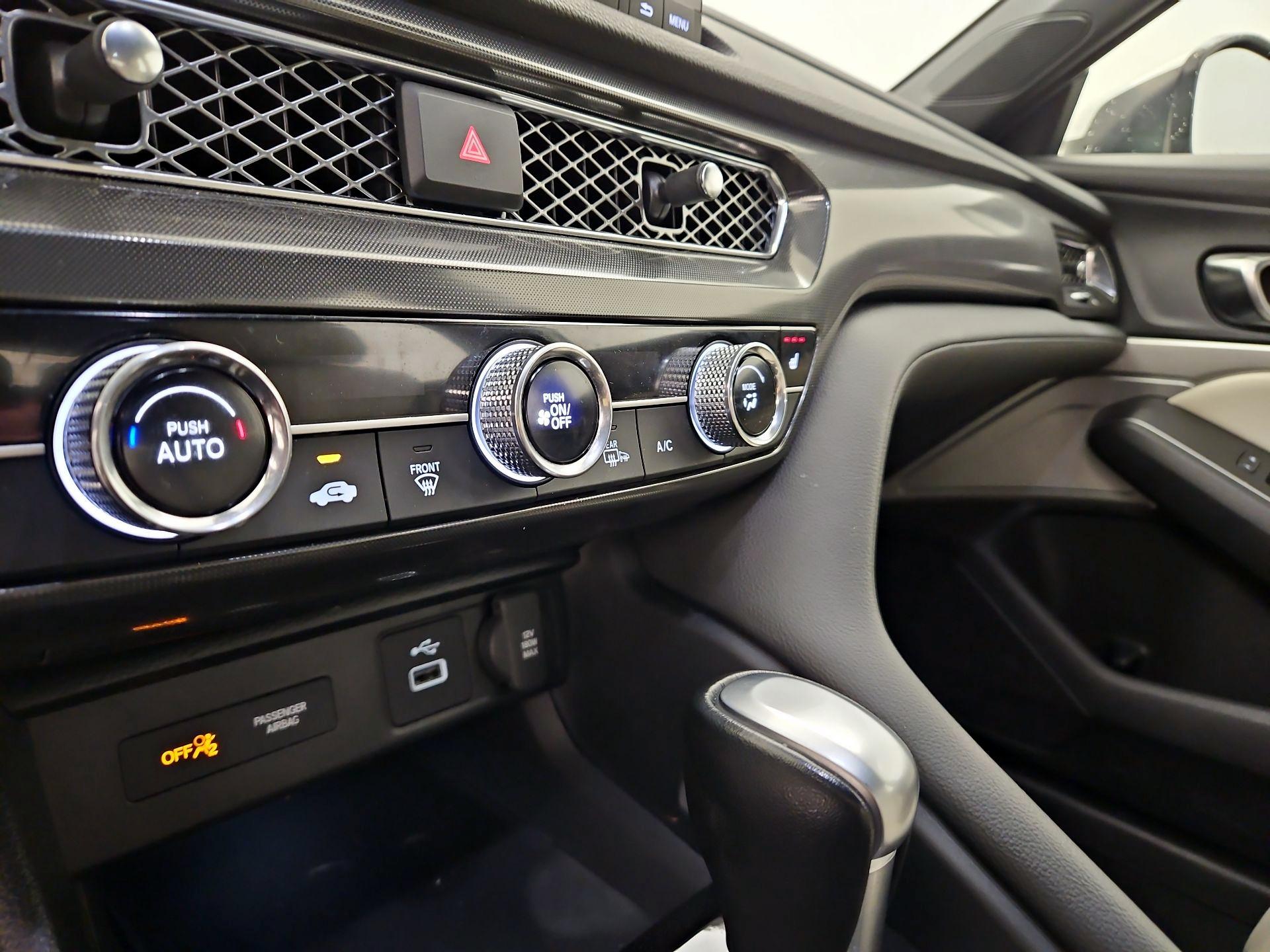 Thumbnail: 2023 Acura Integra - 16